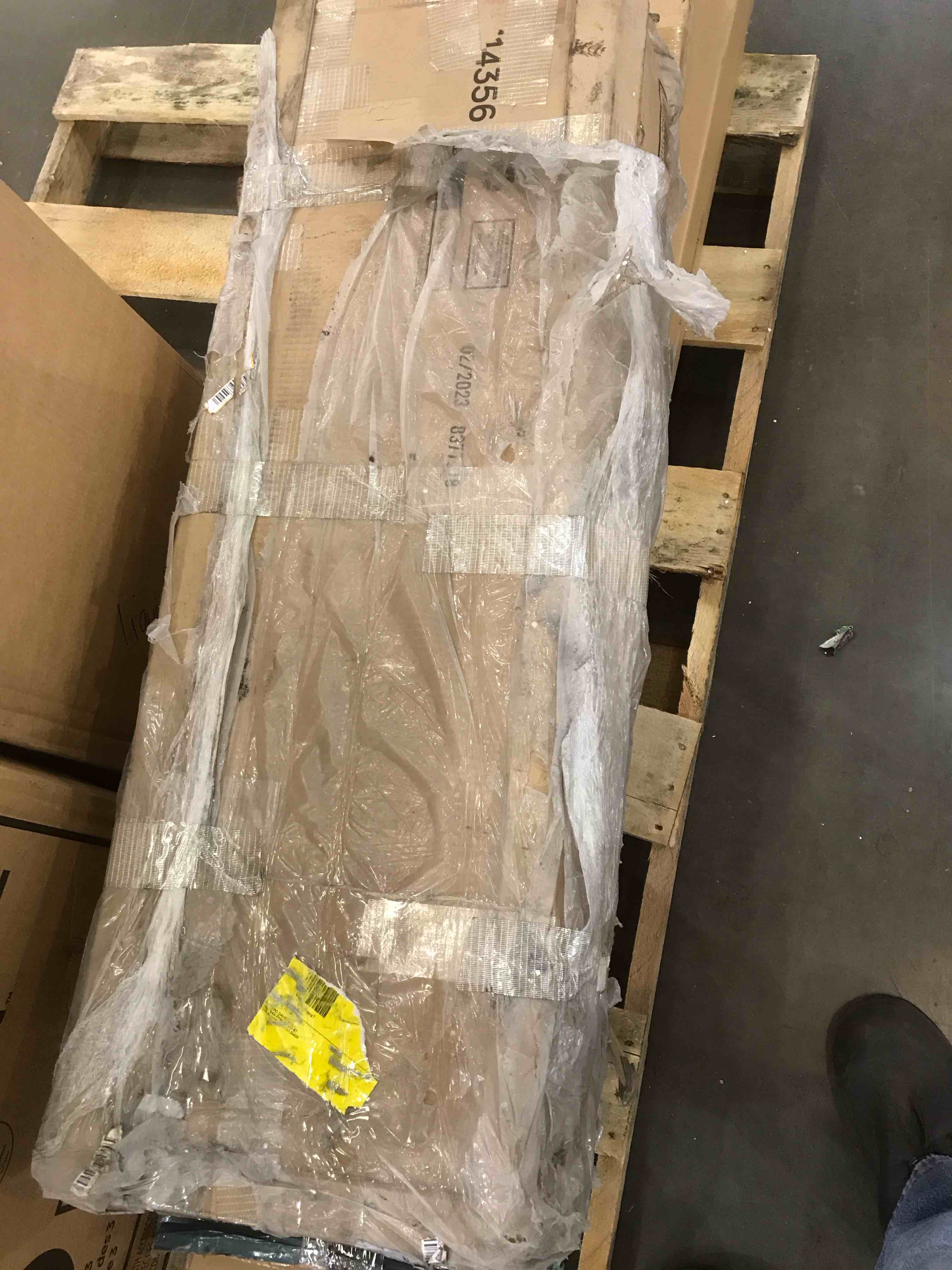 https://s3.amazonaws.com/lotting-images-prod/bidfta/BHL00102829_1701373048778.jpeg