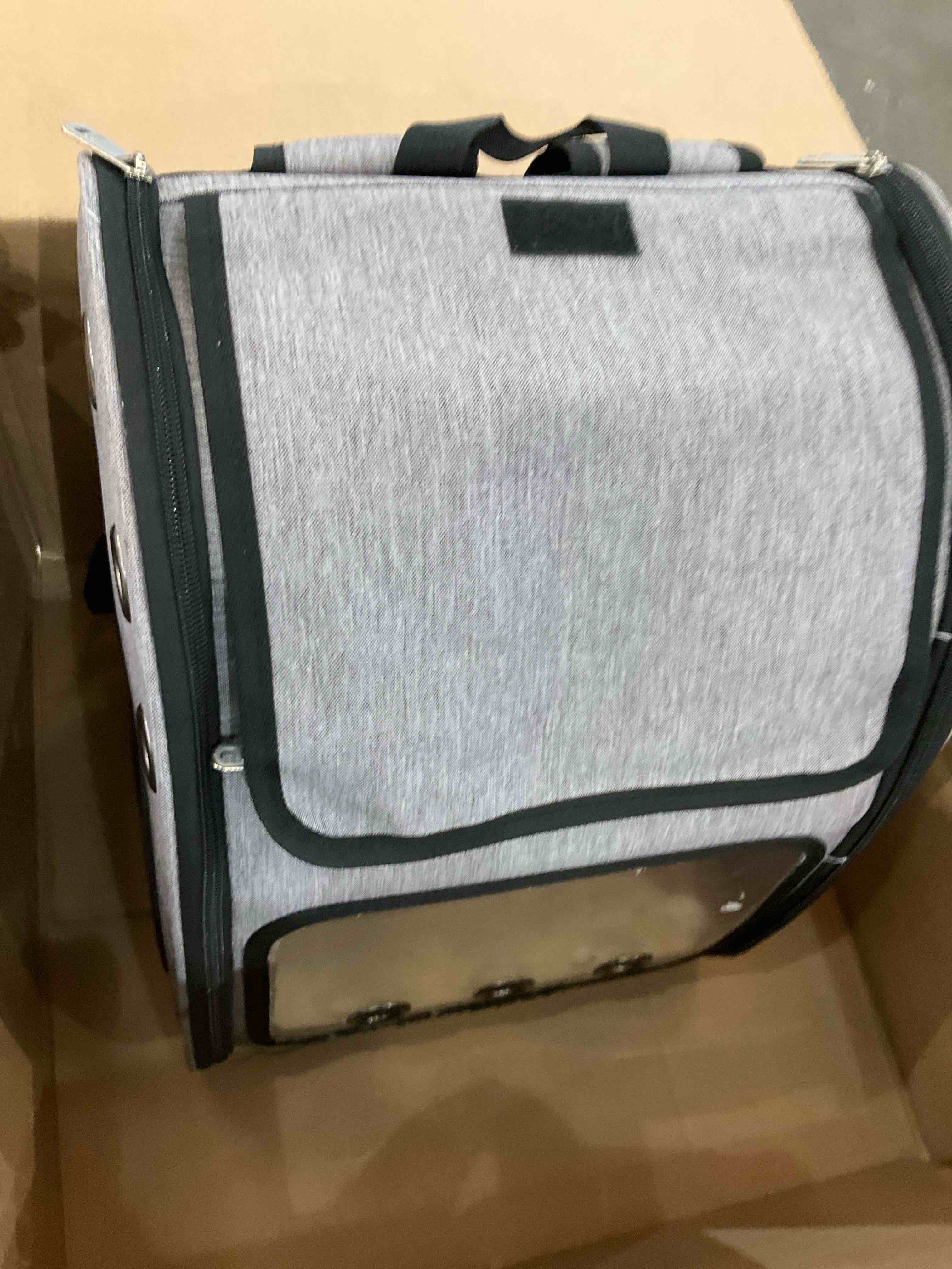 https://s3.amazonaws.com/lotting-images-prod/bidfta/BHL00103210_1705953785715.jpeg