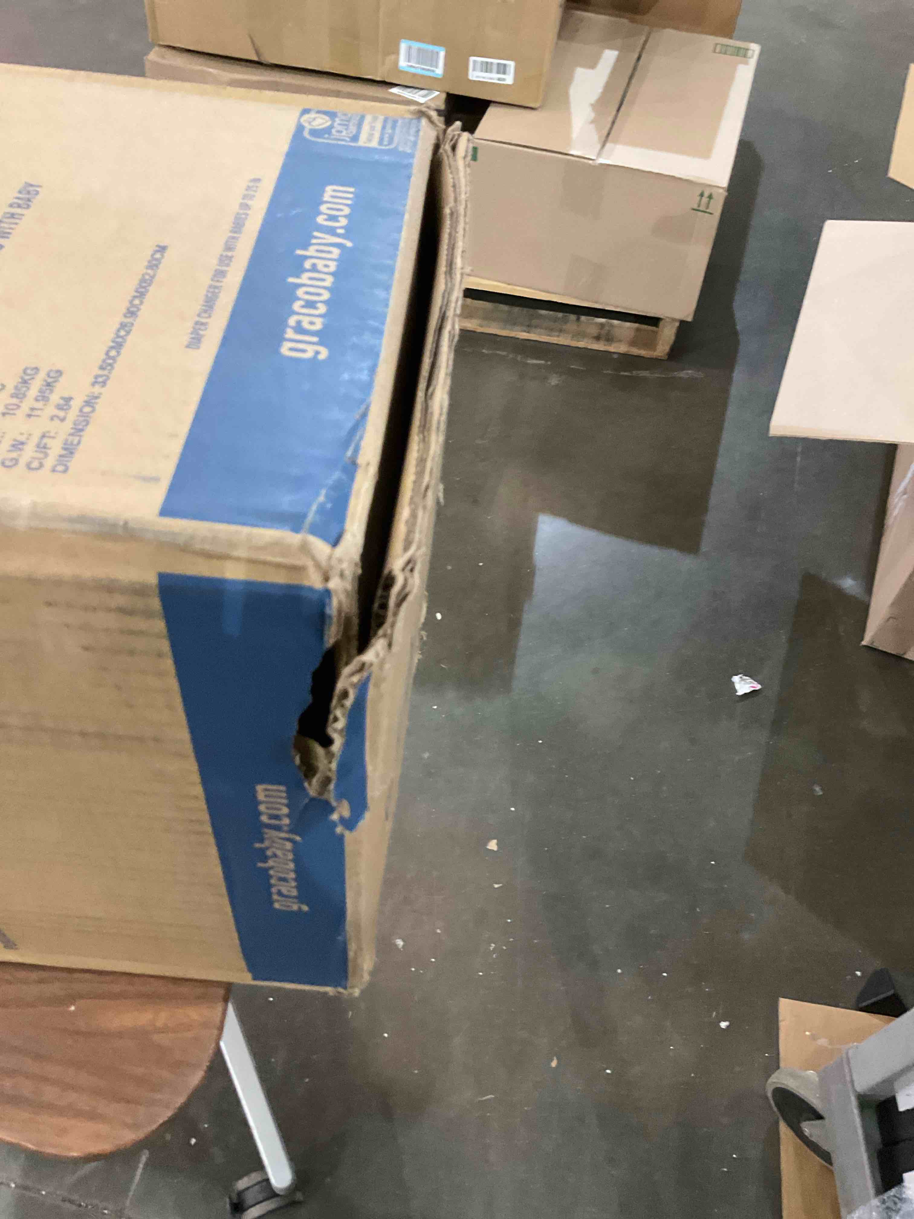 https://s3.amazonaws.com/lotting-images-prod/bidfta/BHL00103362_1706041104733.jpeg