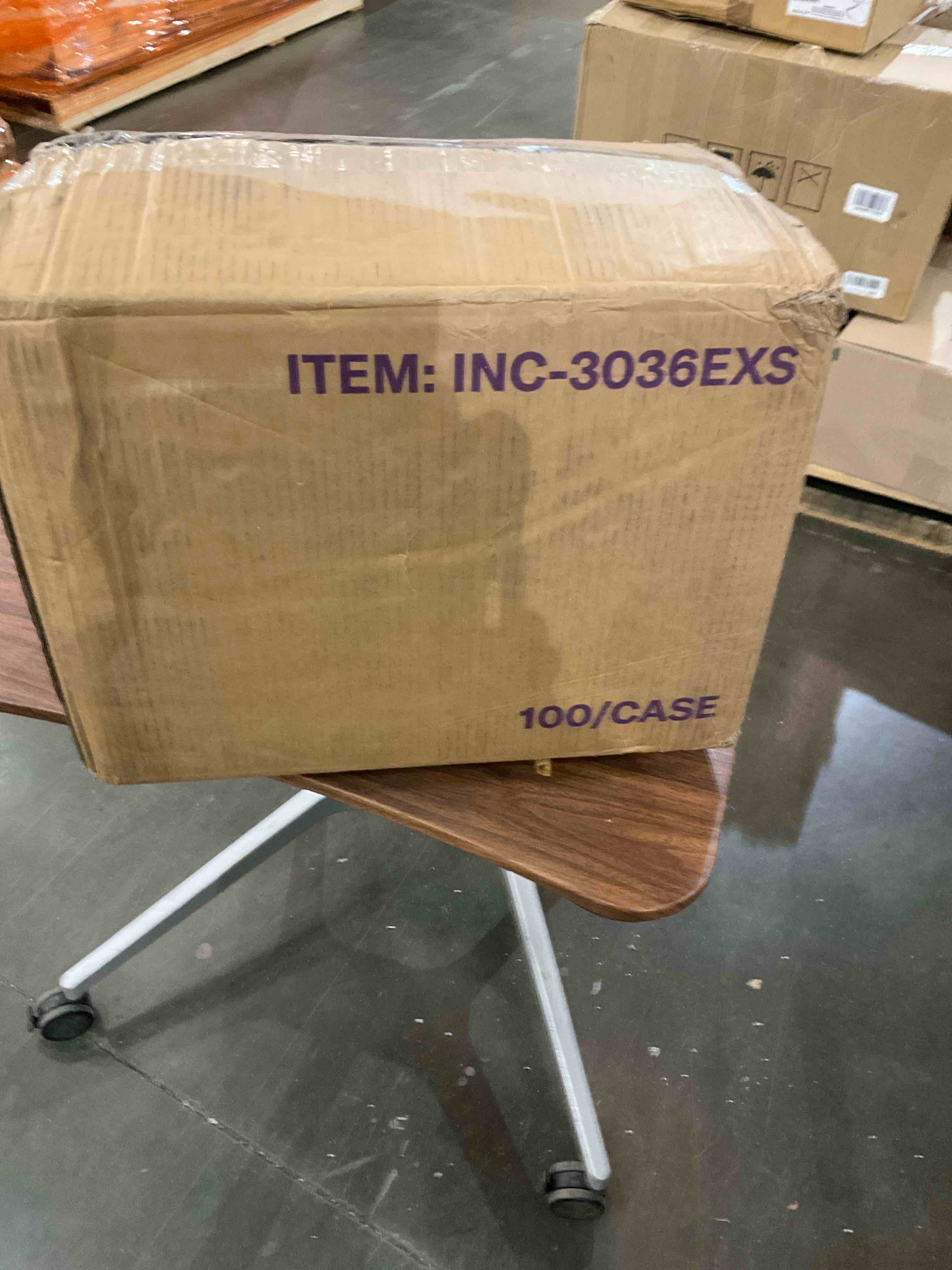 https://s3.amazonaws.com/lotting-images-prod/bidfta/BHL00103363_1706041295452.jpeg