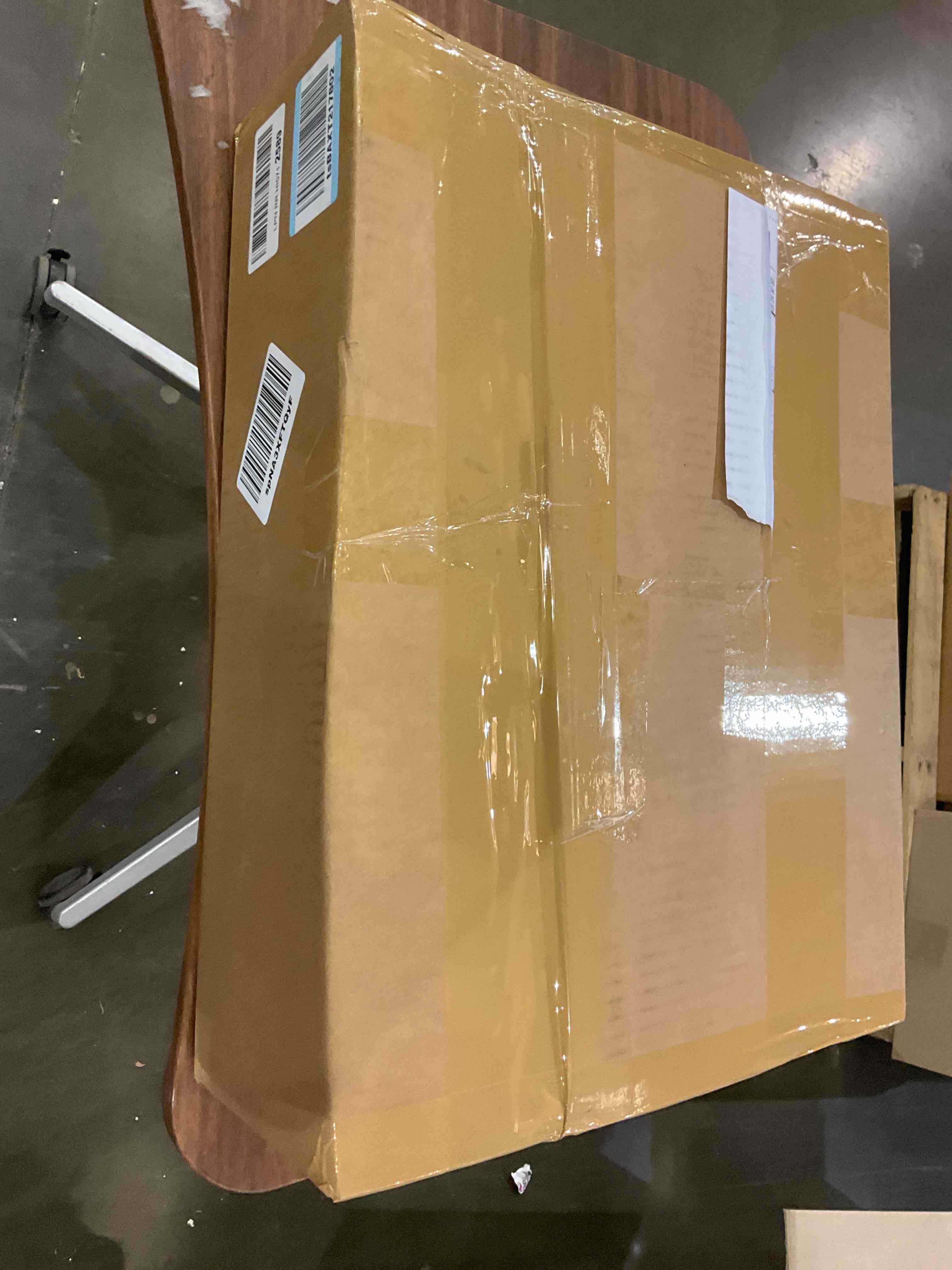 https://s3.amazonaws.com/lotting-images-prod/bidfta/BHL00103364_1706041391134.jpeg
