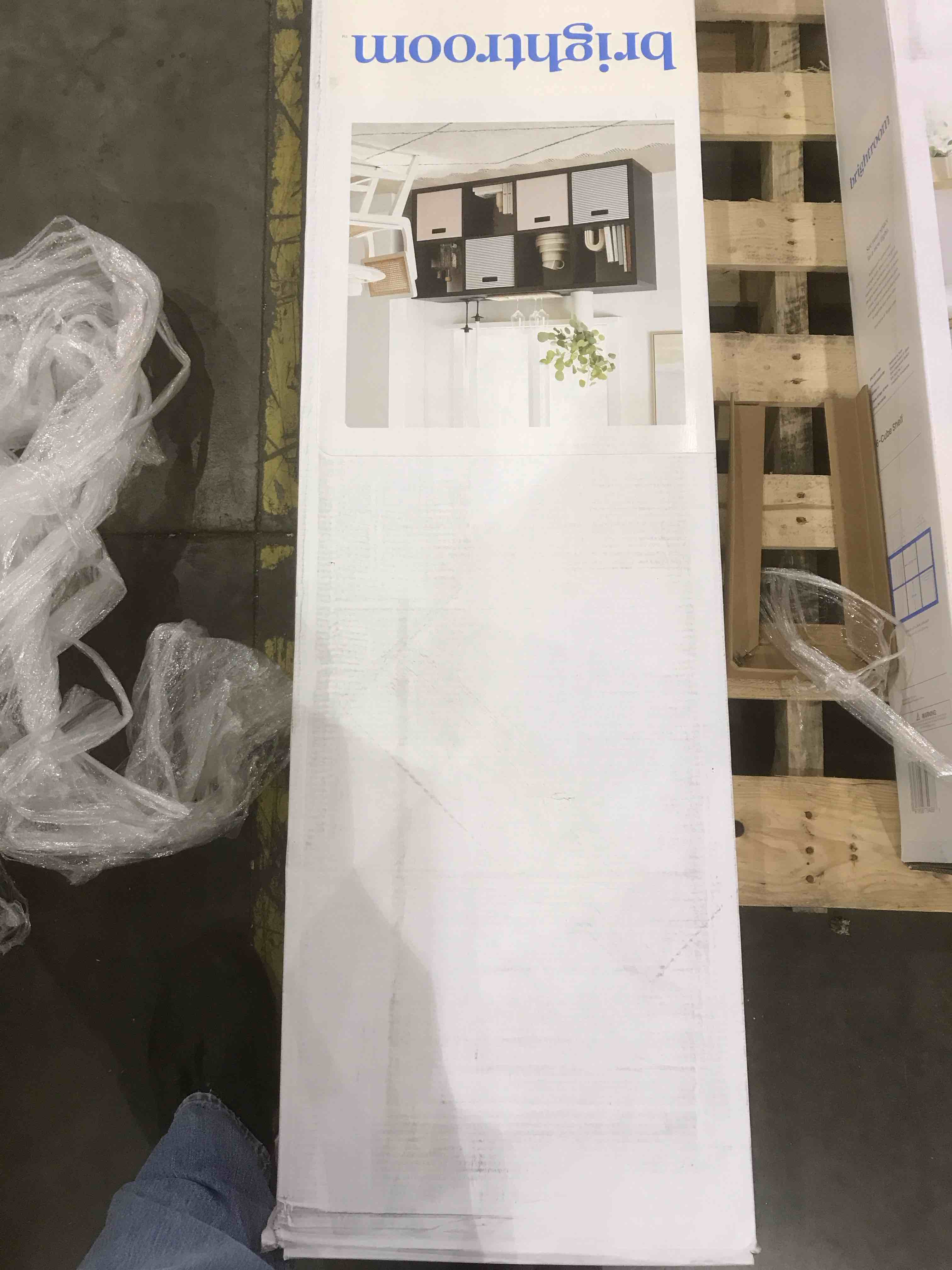 https://s3.amazonaws.com/lotting-images-prod/bidfta/BHL00107427_1700573885012.jpeg