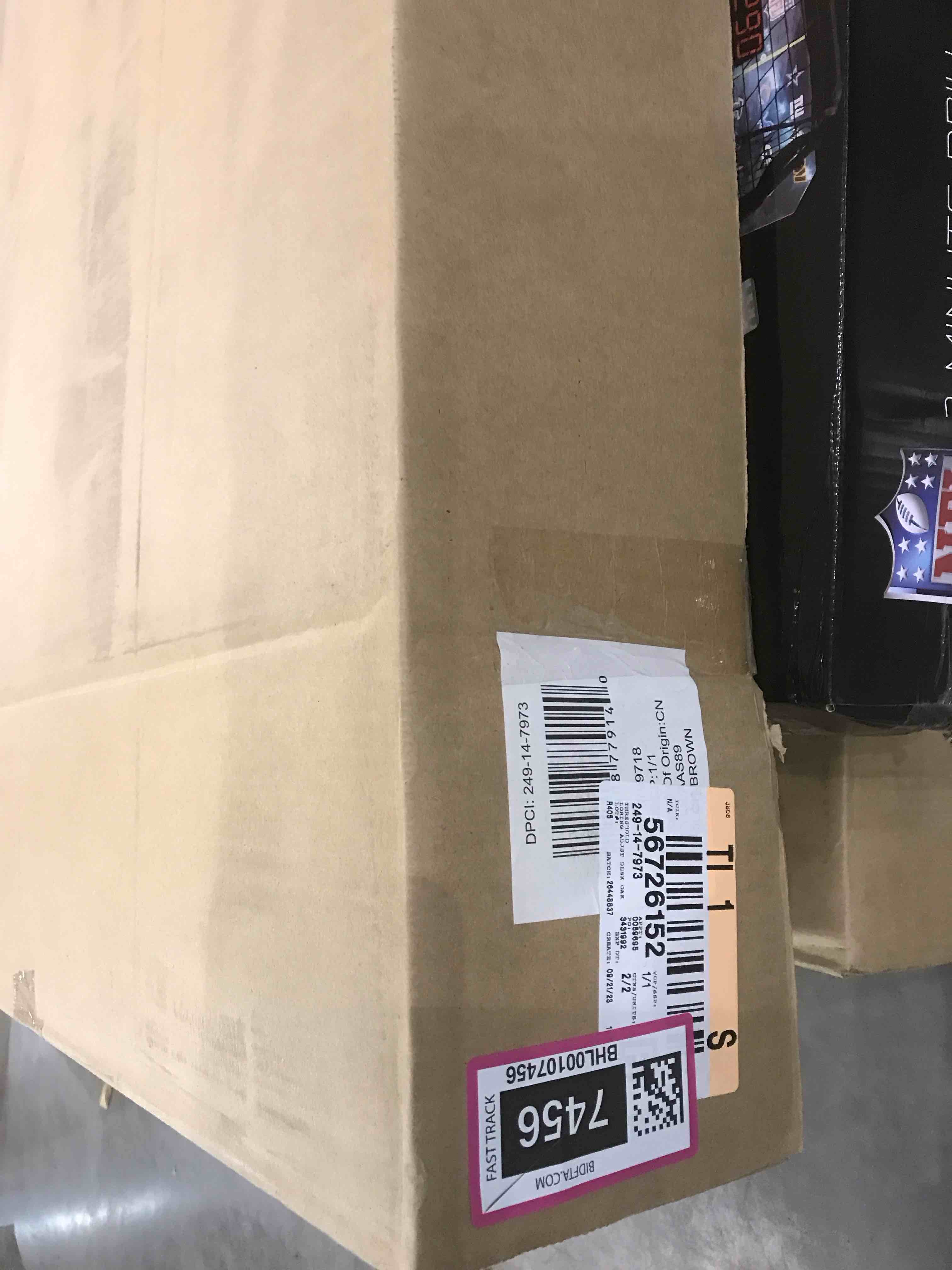 https://s3.amazonaws.com/lotting-images-prod/bidfta/BHL00107456_1700582085997.jpeg