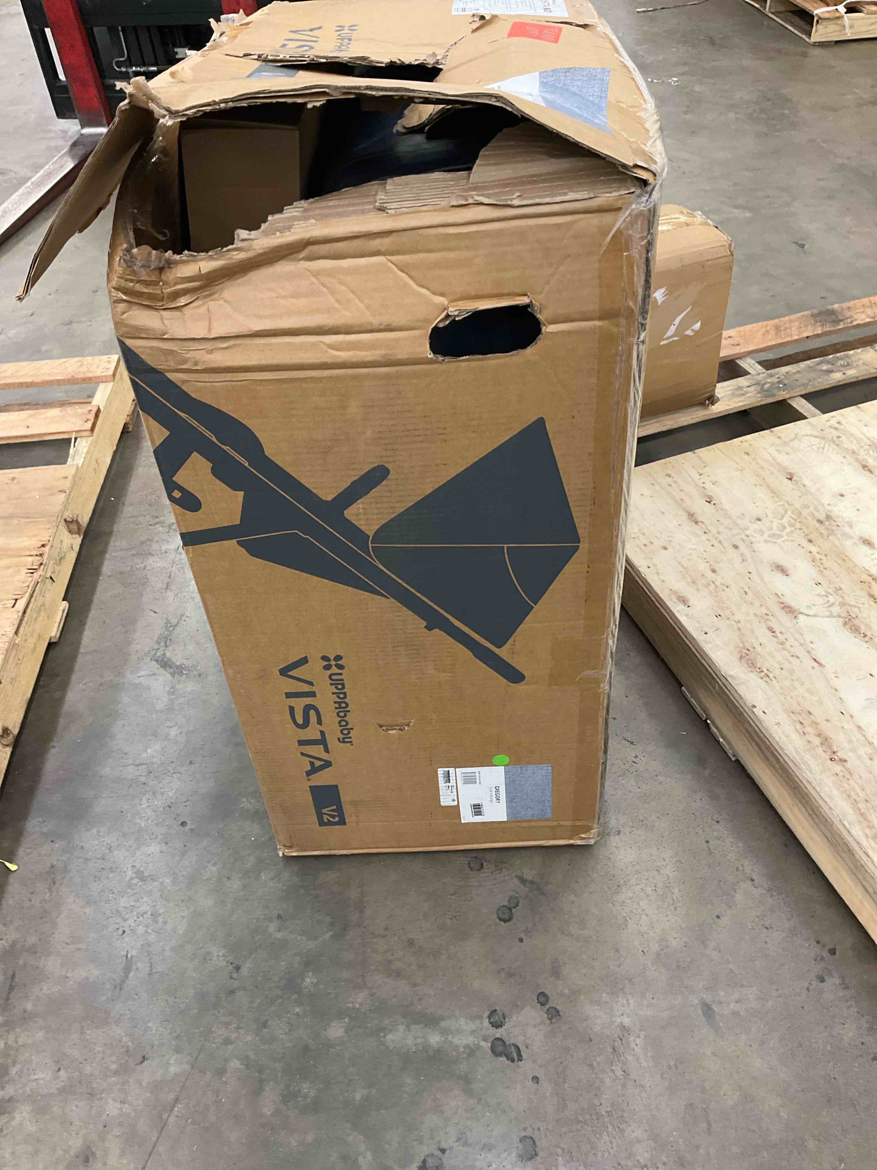 Fastrackazon Big Box Returns Pallet
