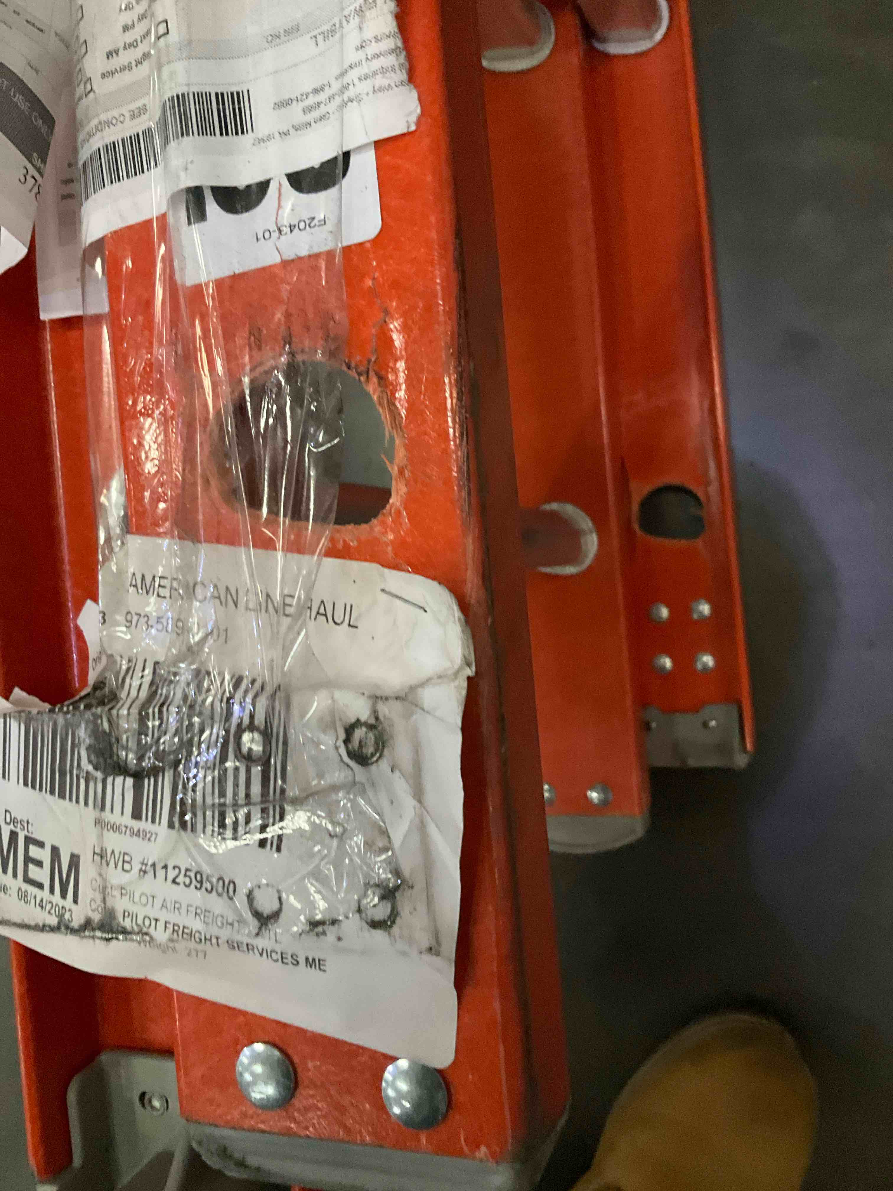 Louisville Ladder FE3232 Fiberlass Step Ladder 300-Pound Duty Rating, 32 Feet, Orange