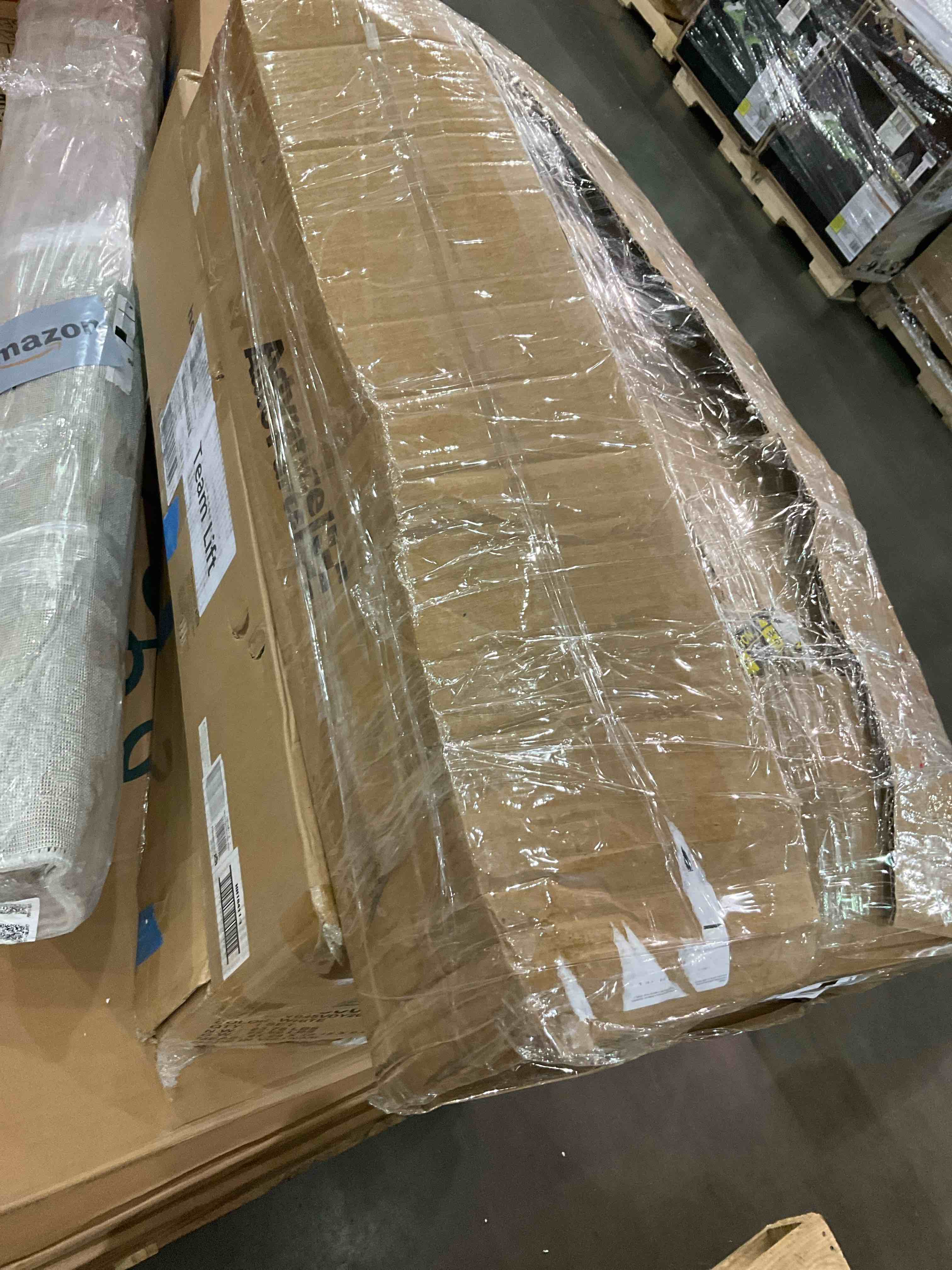 https://s3.amazonaws.com/lotting-images-prod/bidfta/BHL00130150_1702602596857.jpeg