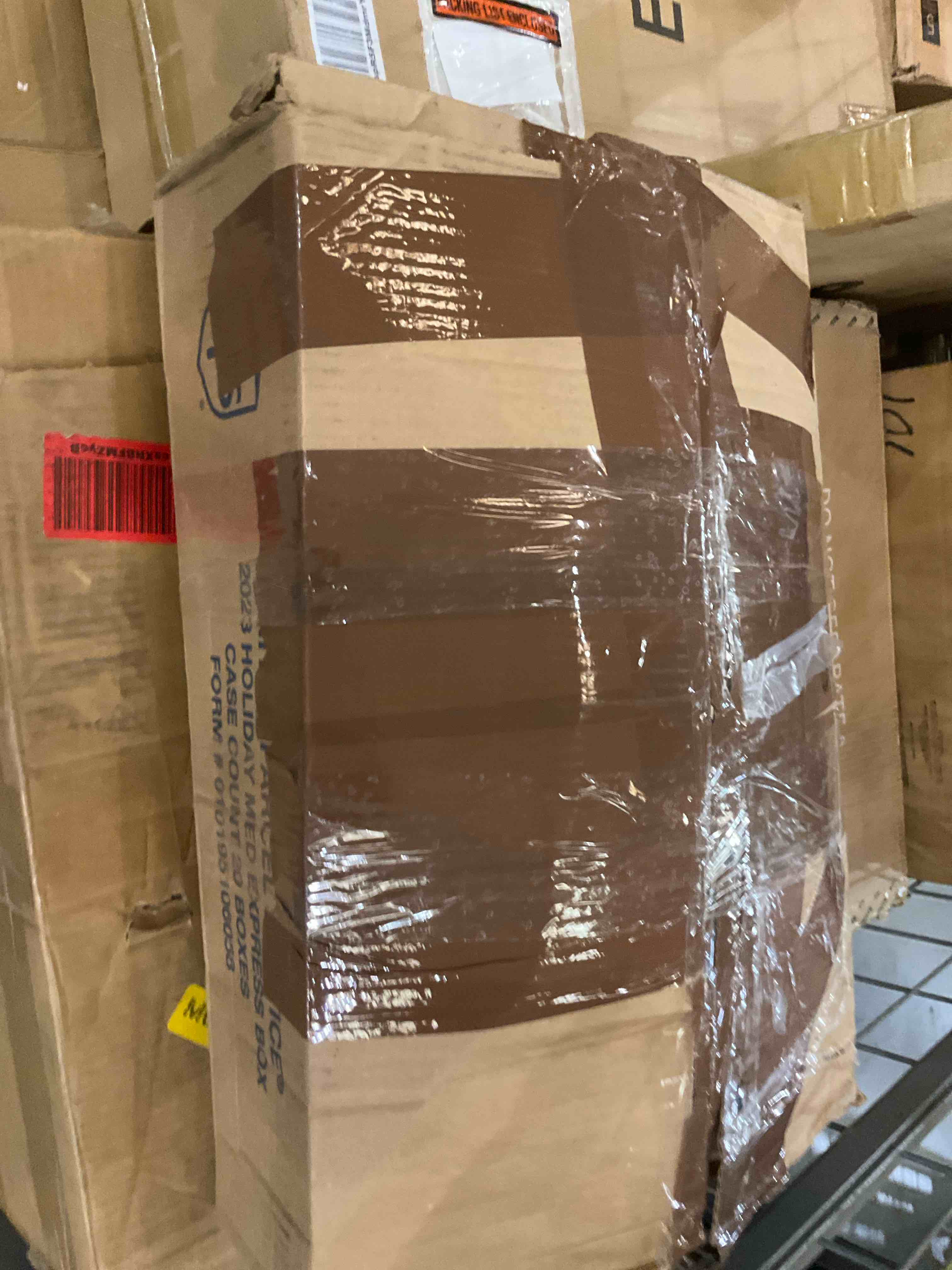 https://s3.amazonaws.com/lotting-images-prod/bidfta/BHL00130375_1704735219286.jpeg