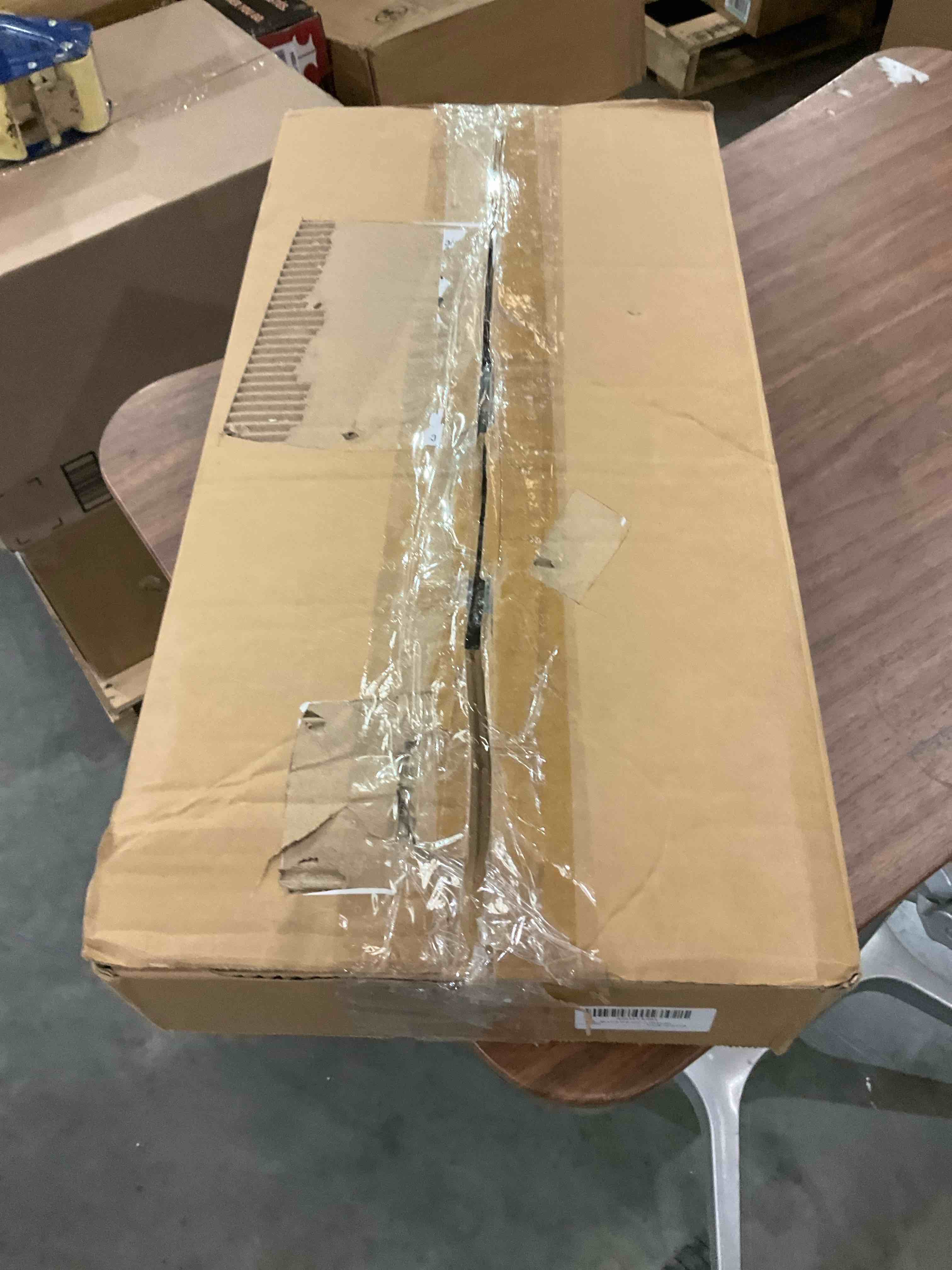 https://s3.amazonaws.com/lotting-images-prod/bidfta/BHL00130429_1704905148022.jpeg