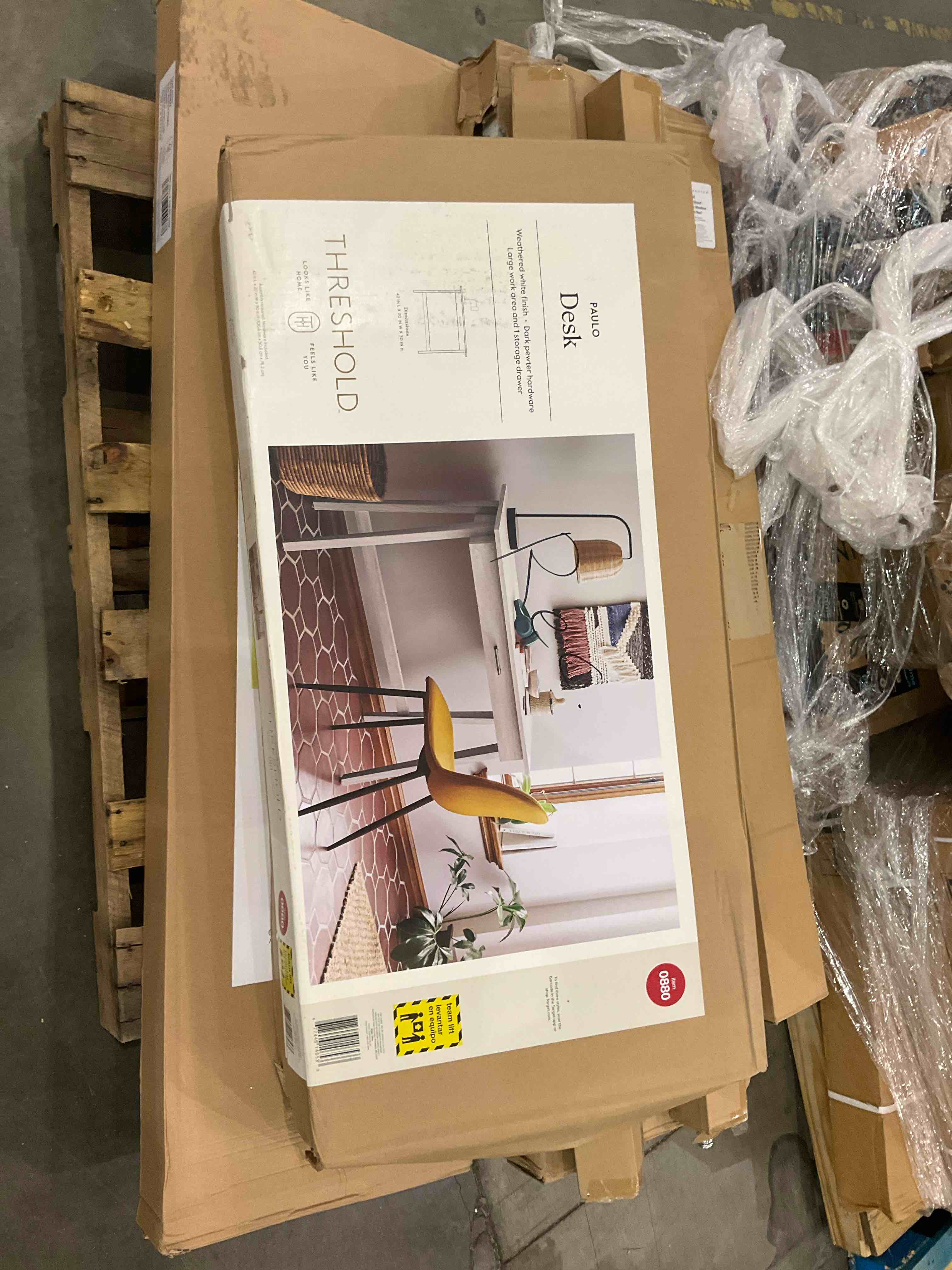 https://s3.amazonaws.com/lotting-images-prod/bidfta/BHL00131020_1703274245644.jpeg