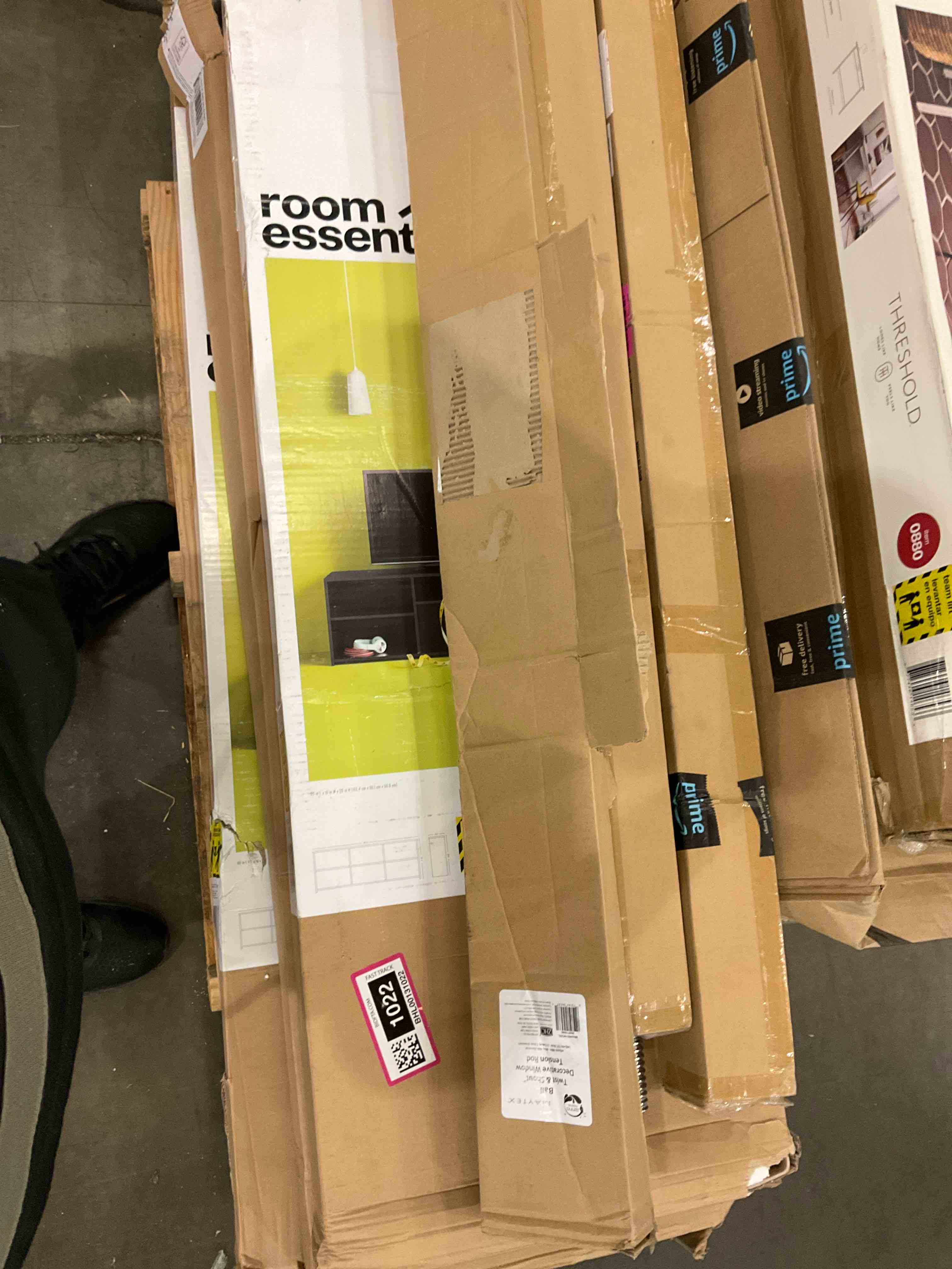 https://s3.amazonaws.com/lotting-images-prod/bidfta/BHL00131026_1703275218467.jpeg