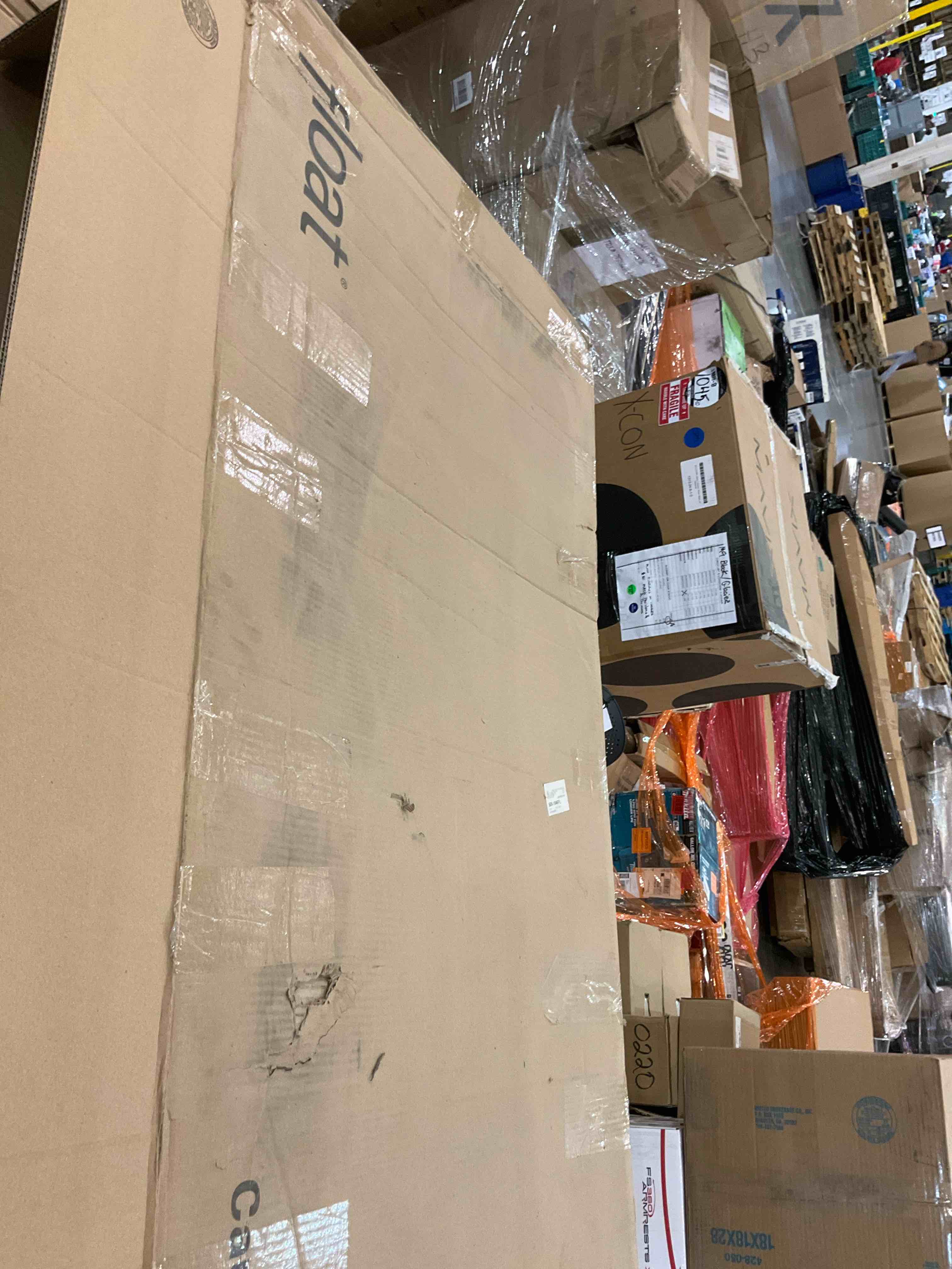 https://s3.amazonaws.com/lotting-images-prod/bidfta/BHL00131041_1703276581030.jpeg