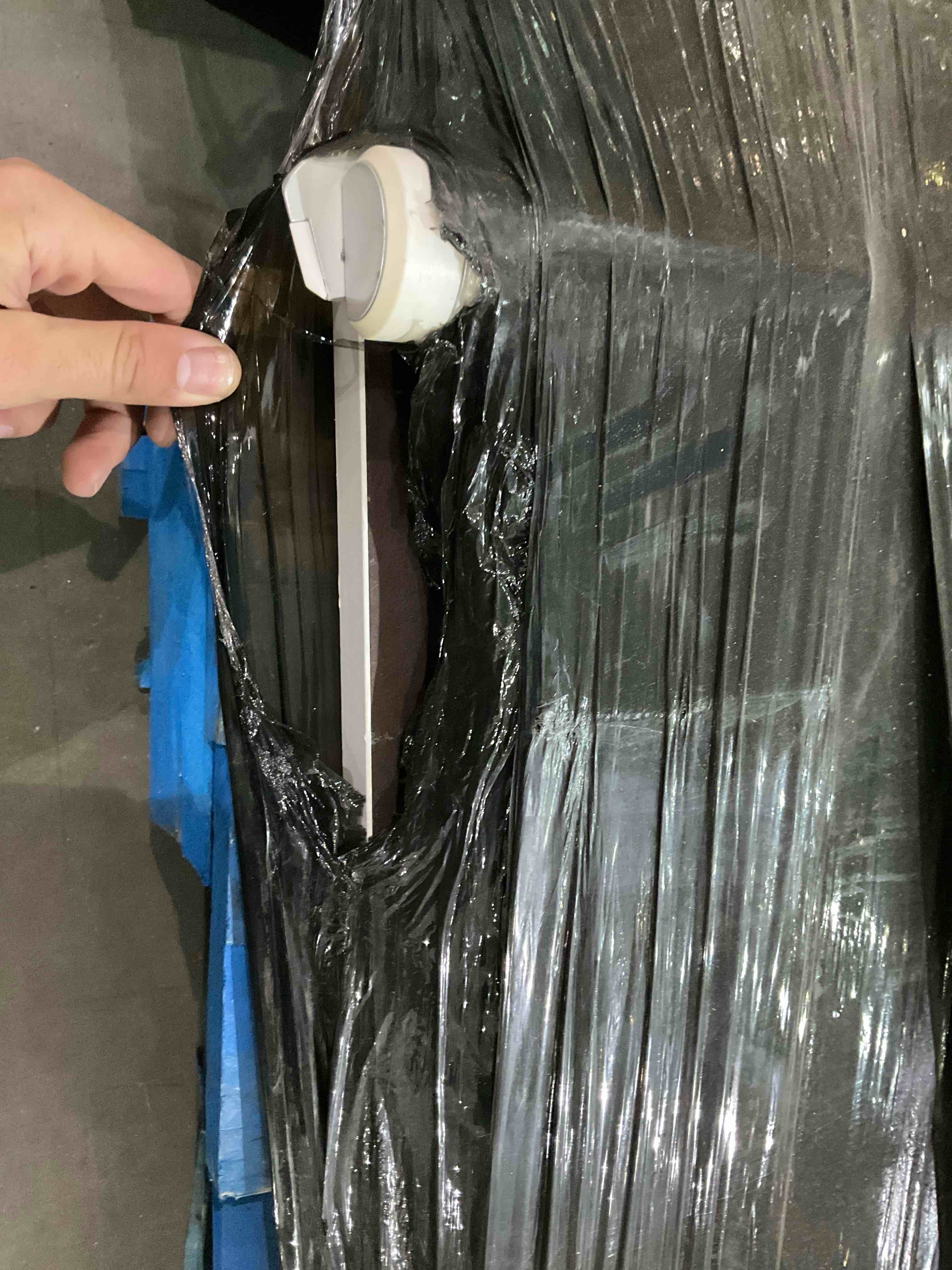 https://s3.amazonaws.com/lotting-images-prod/bidfta/BHL00131048_1703679788474.jpeg