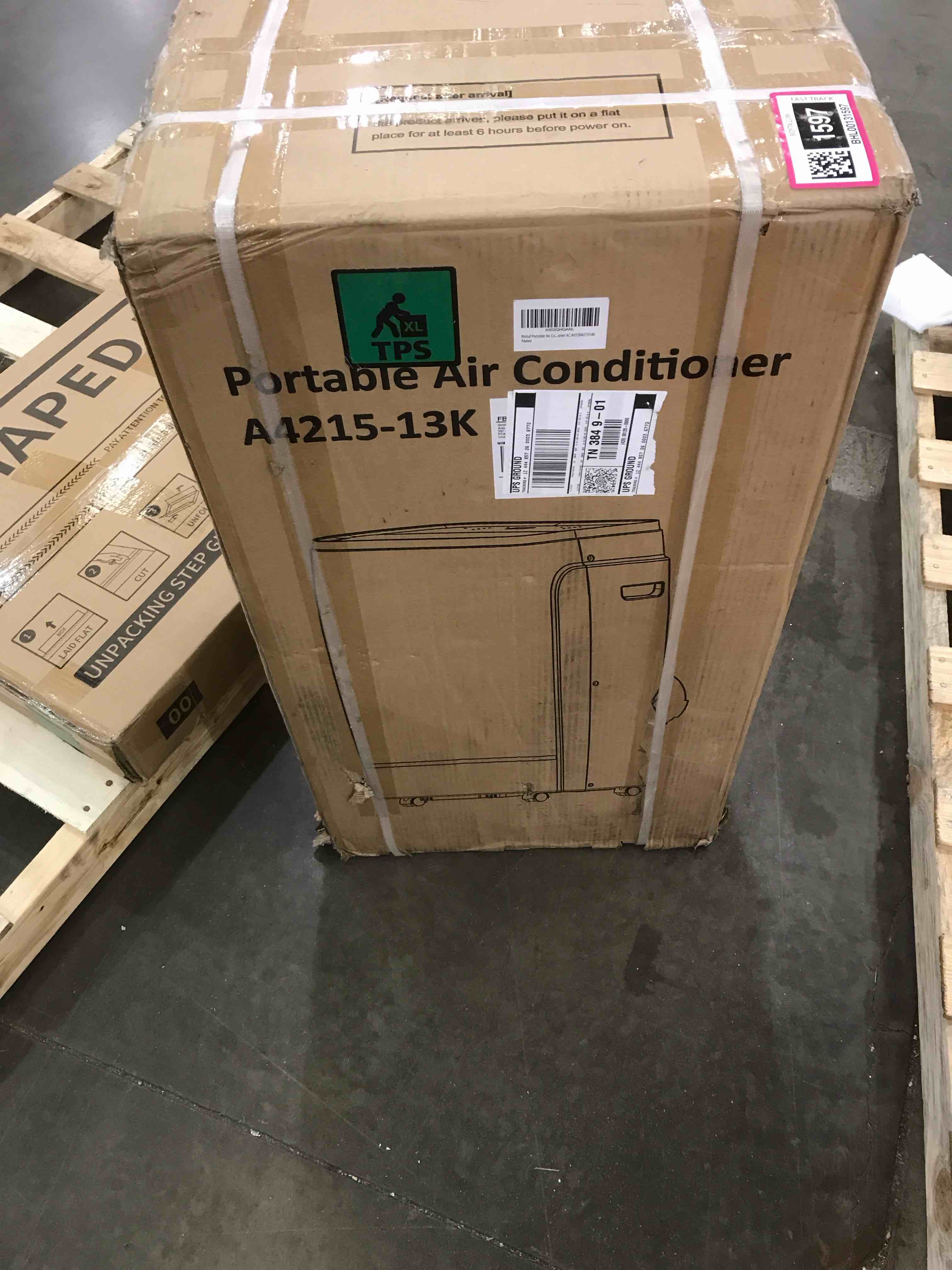 https://s3.amazonaws.com/lotting-images-prod/bidfta/BHL00131597_1704737135153.jpeg