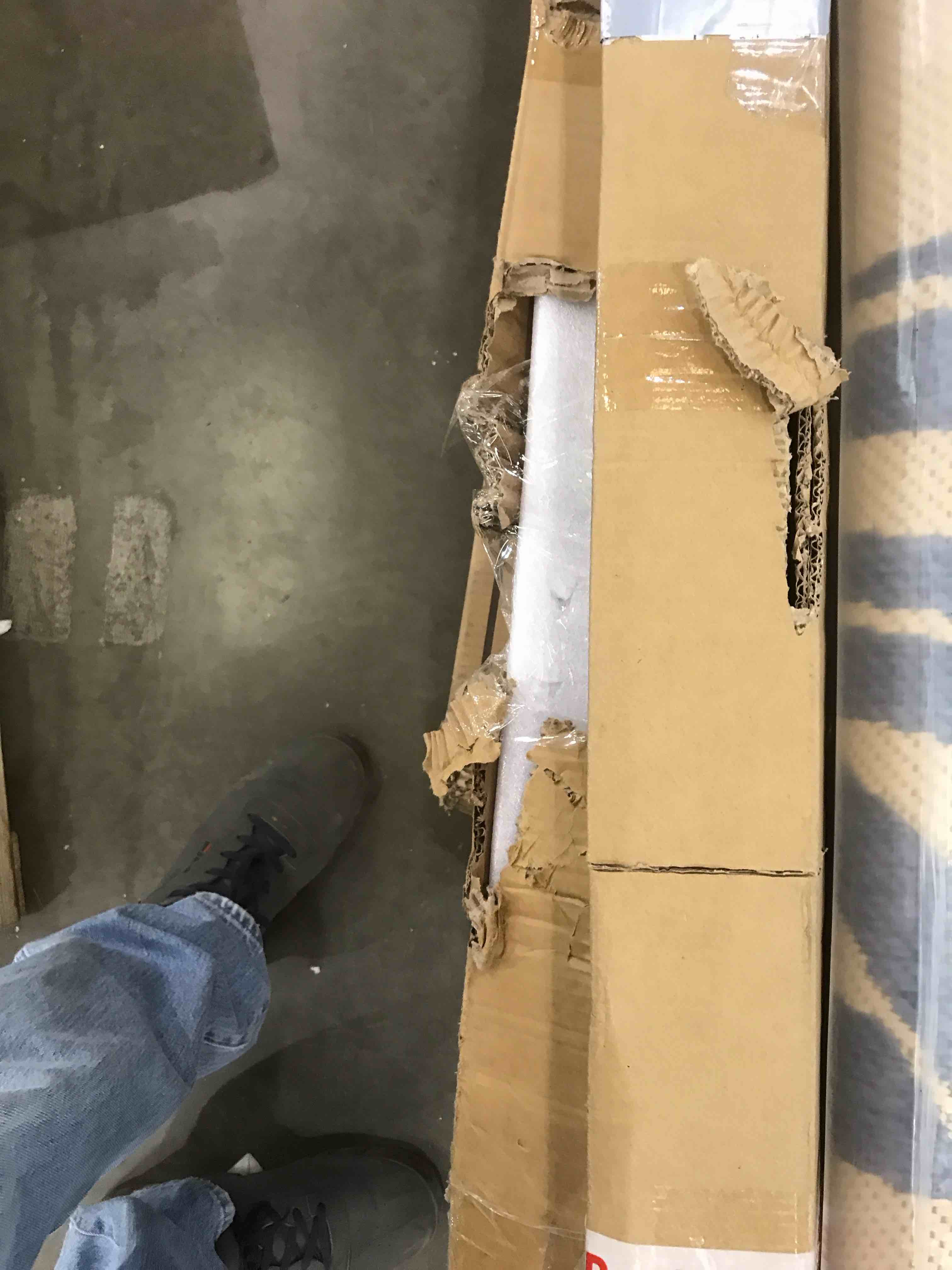 https://s3.amazonaws.com/lotting-images-prod/bidfta/BHL00131606_1704739845408.jpeg