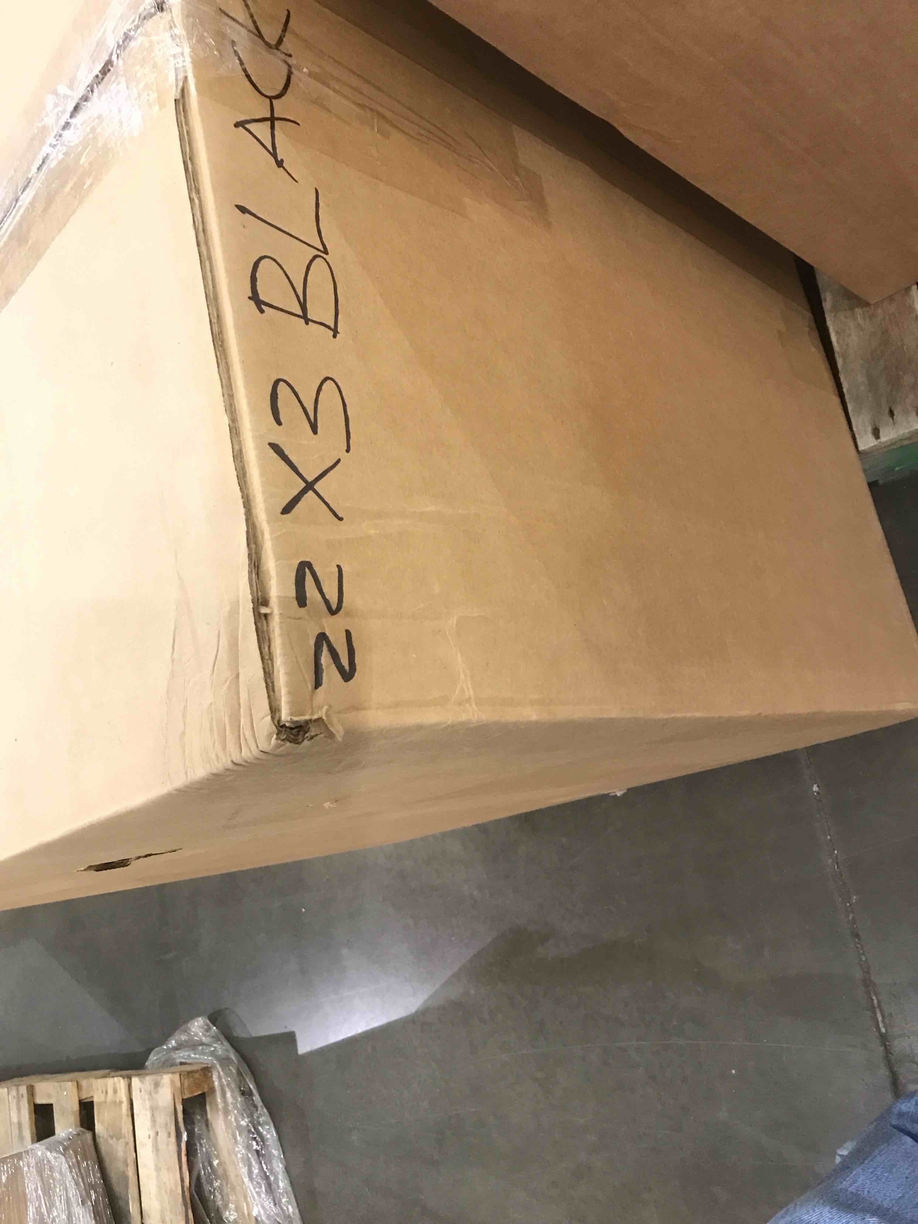 https://s3.amazonaws.com/lotting-images-prod/bidfta/BHL00133713_1704992028165.jpeg