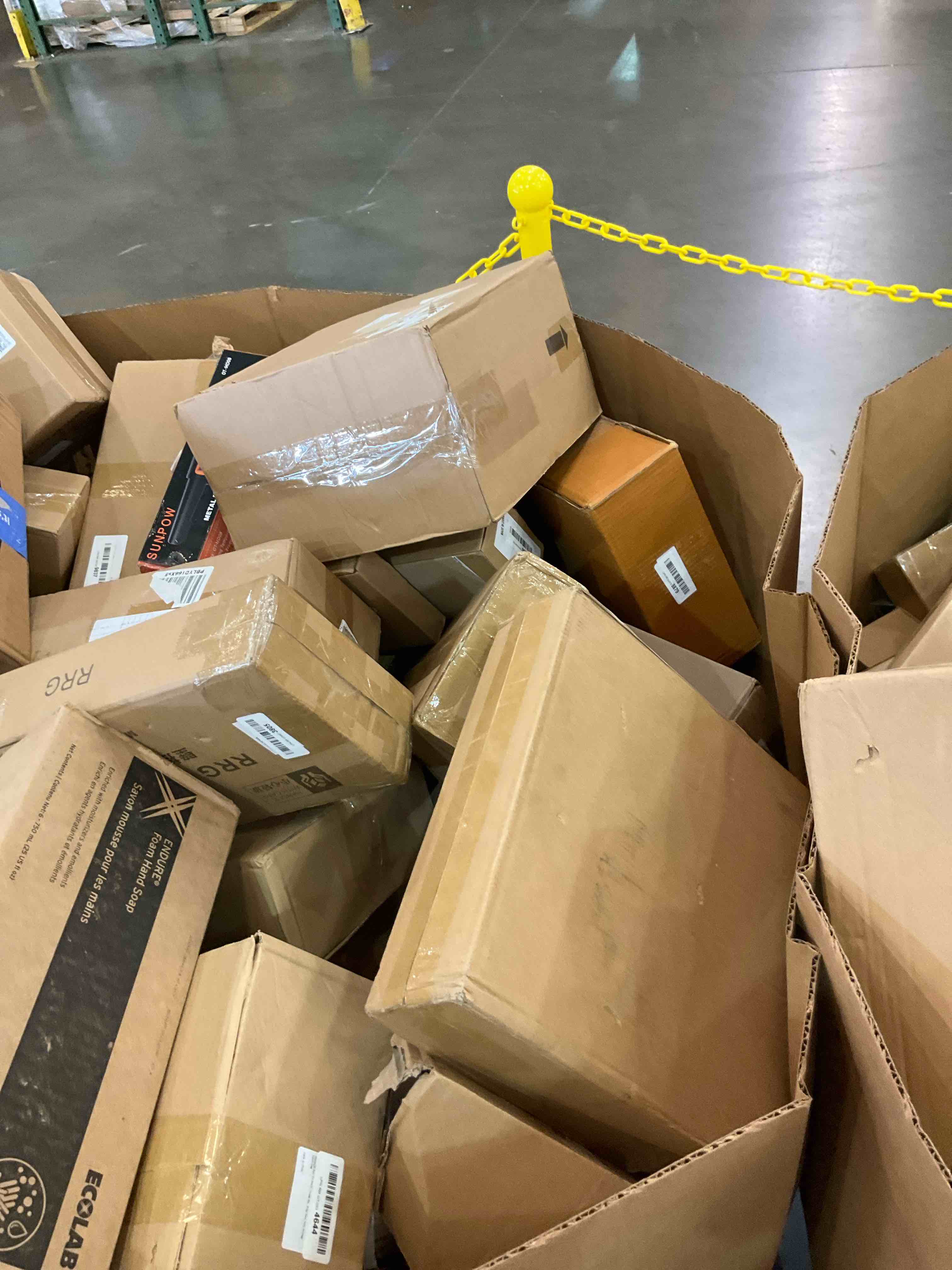 https://s3.amazonaws.com/lotting-images-prod/bidfta/BHP00002972_1695317558598.jpeg