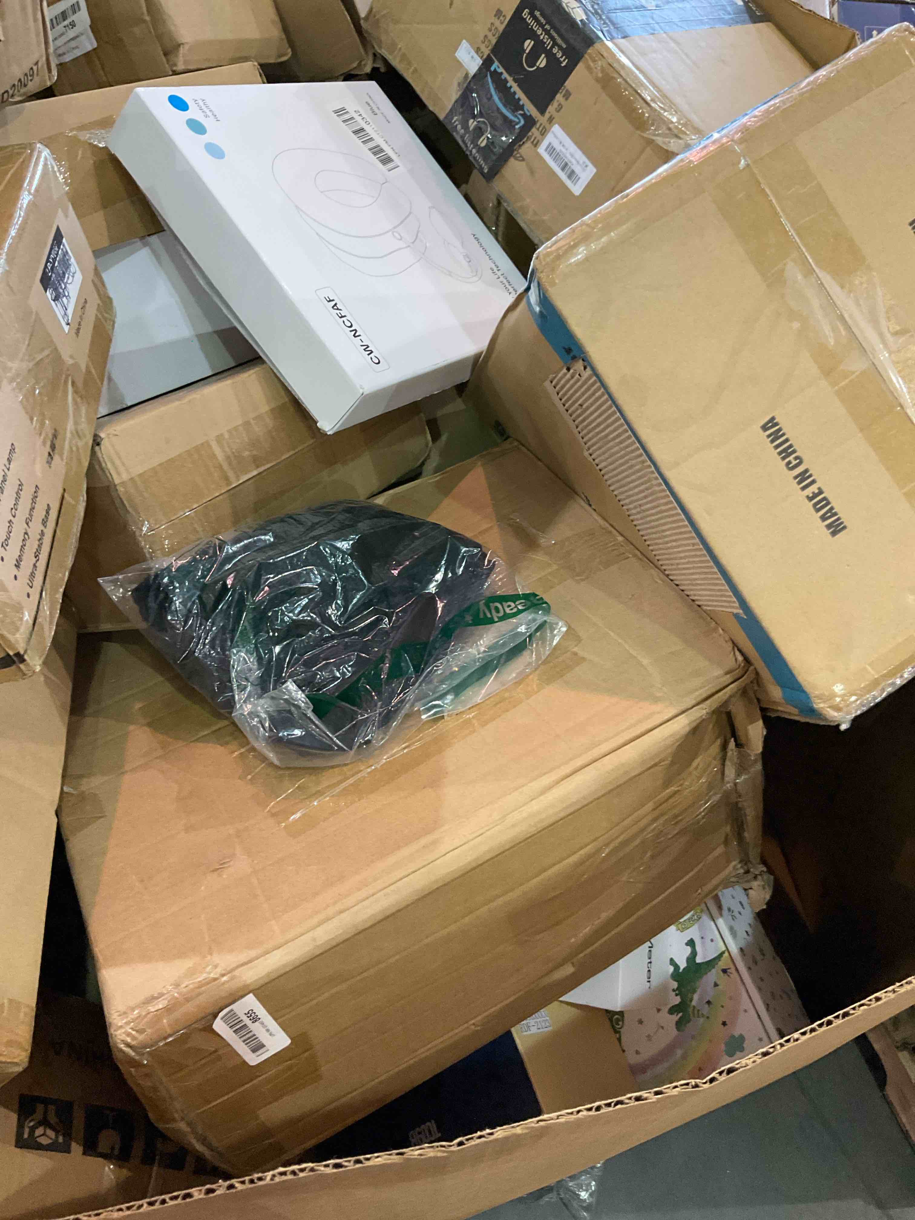 https://s3.amazonaws.com/lotting-images-prod/bidfta/BHP00002984_1695320517006.jpeg