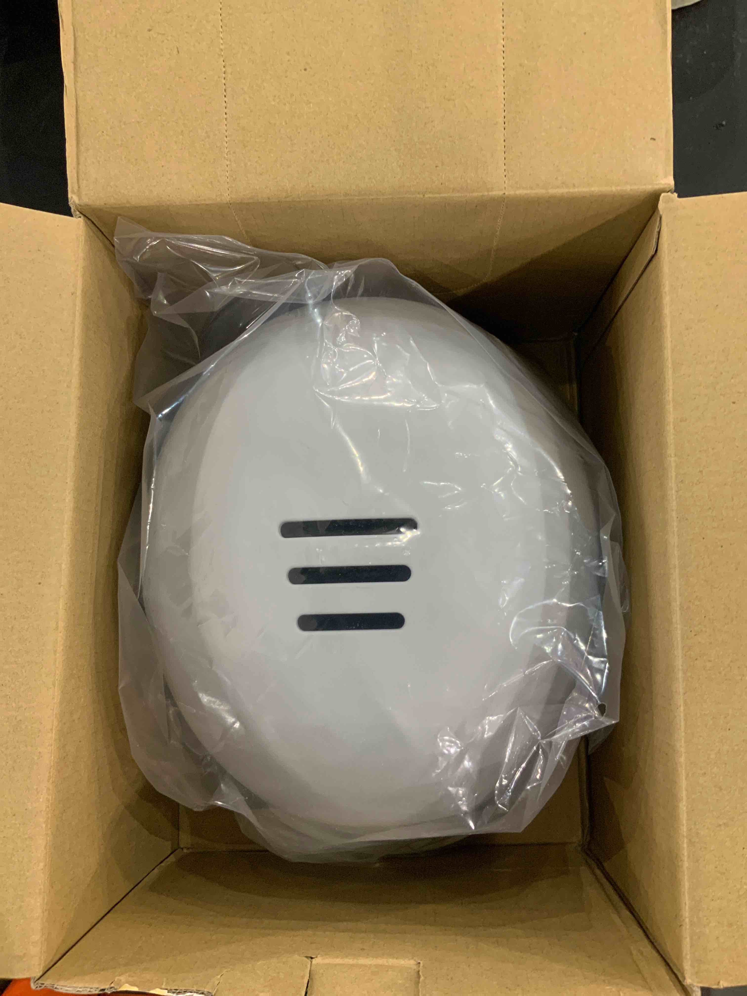 https://s3.amazonaws.com/lotting-images-prod/bidfta/BHS90001061_1692789824041.jpeg