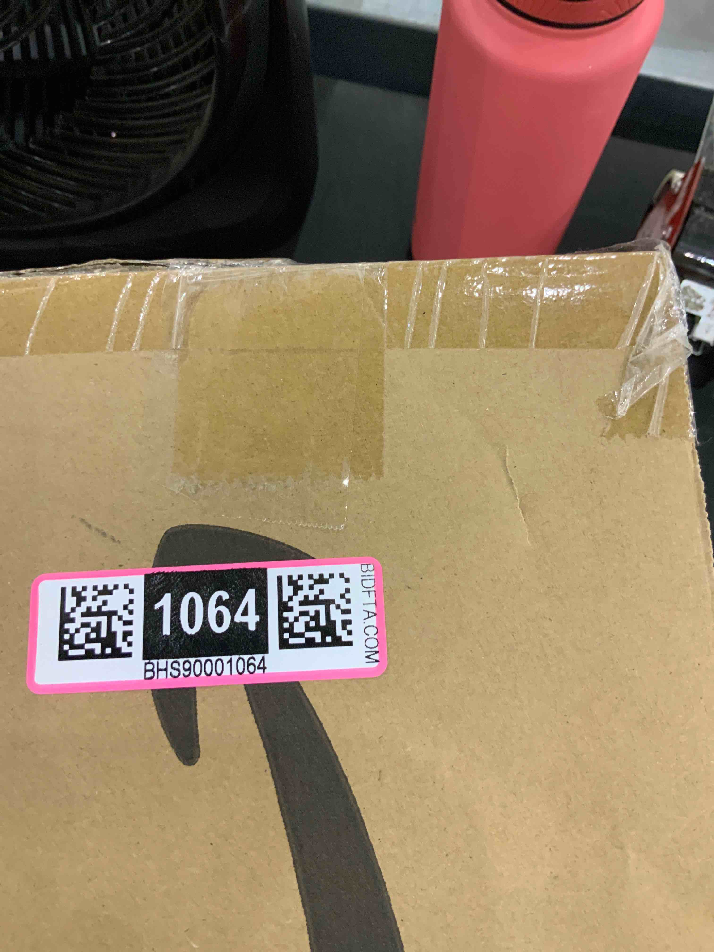 https://s3.amazonaws.com/lotting-images-prod/bidfta/BHS90001064_1692789466023.jpeg