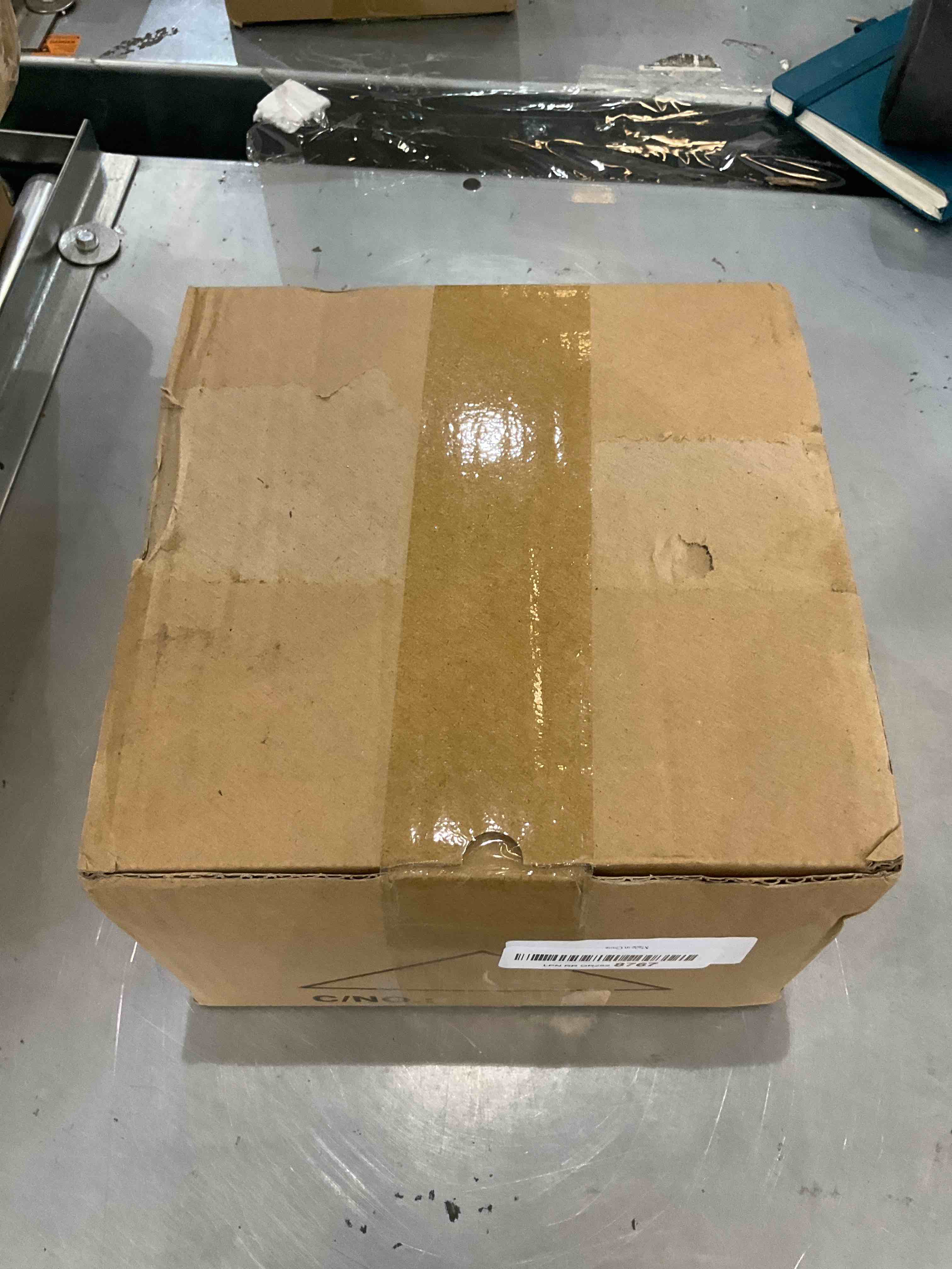 https://s3.amazonaws.com/lotting-images-prod/bidfta/BHS90001954_1691779535588.jpeg