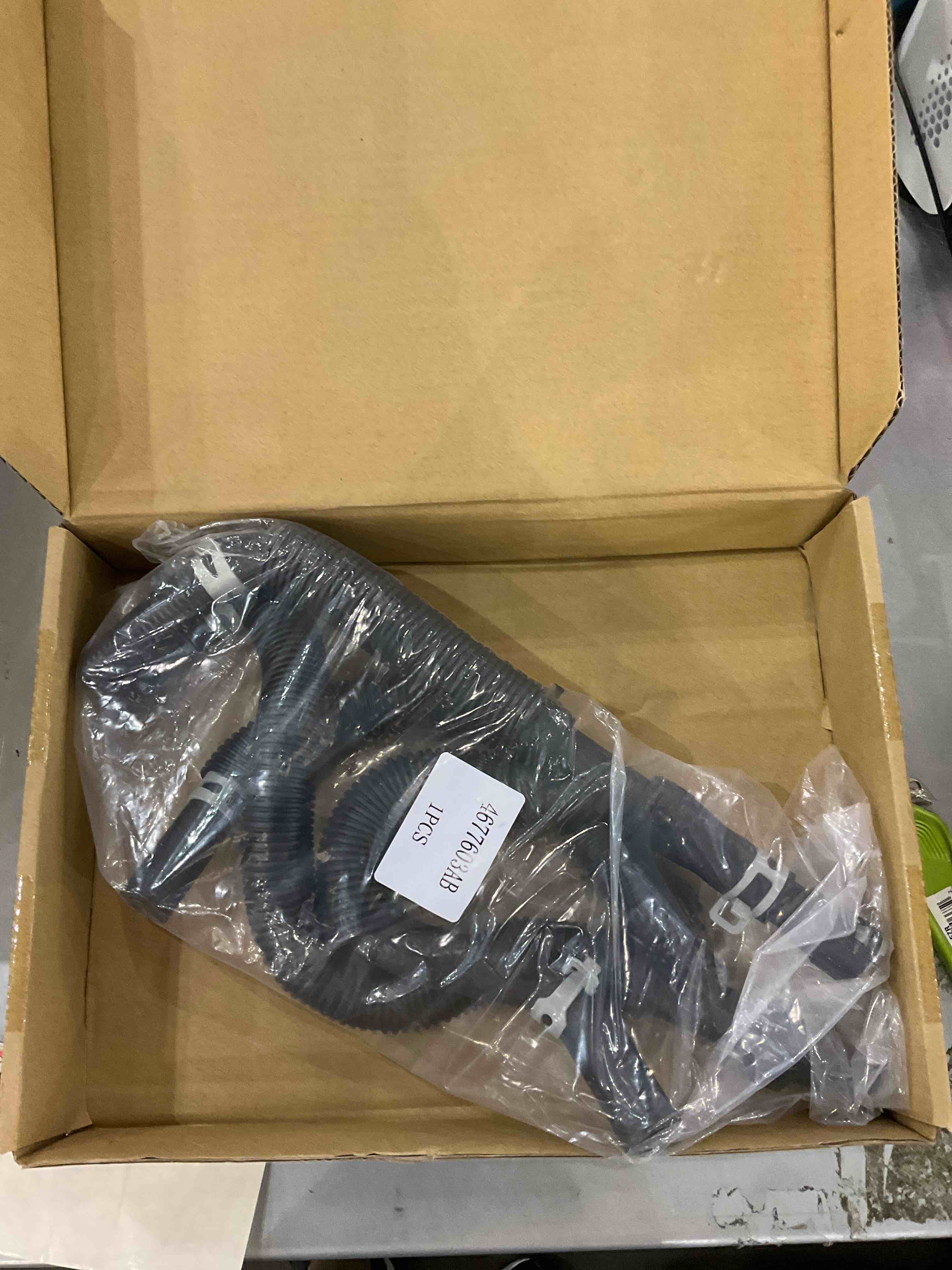 https://s3.amazonaws.com/lotting-images-prod/bidfta/BHS90001991_1692014040945.jpeg