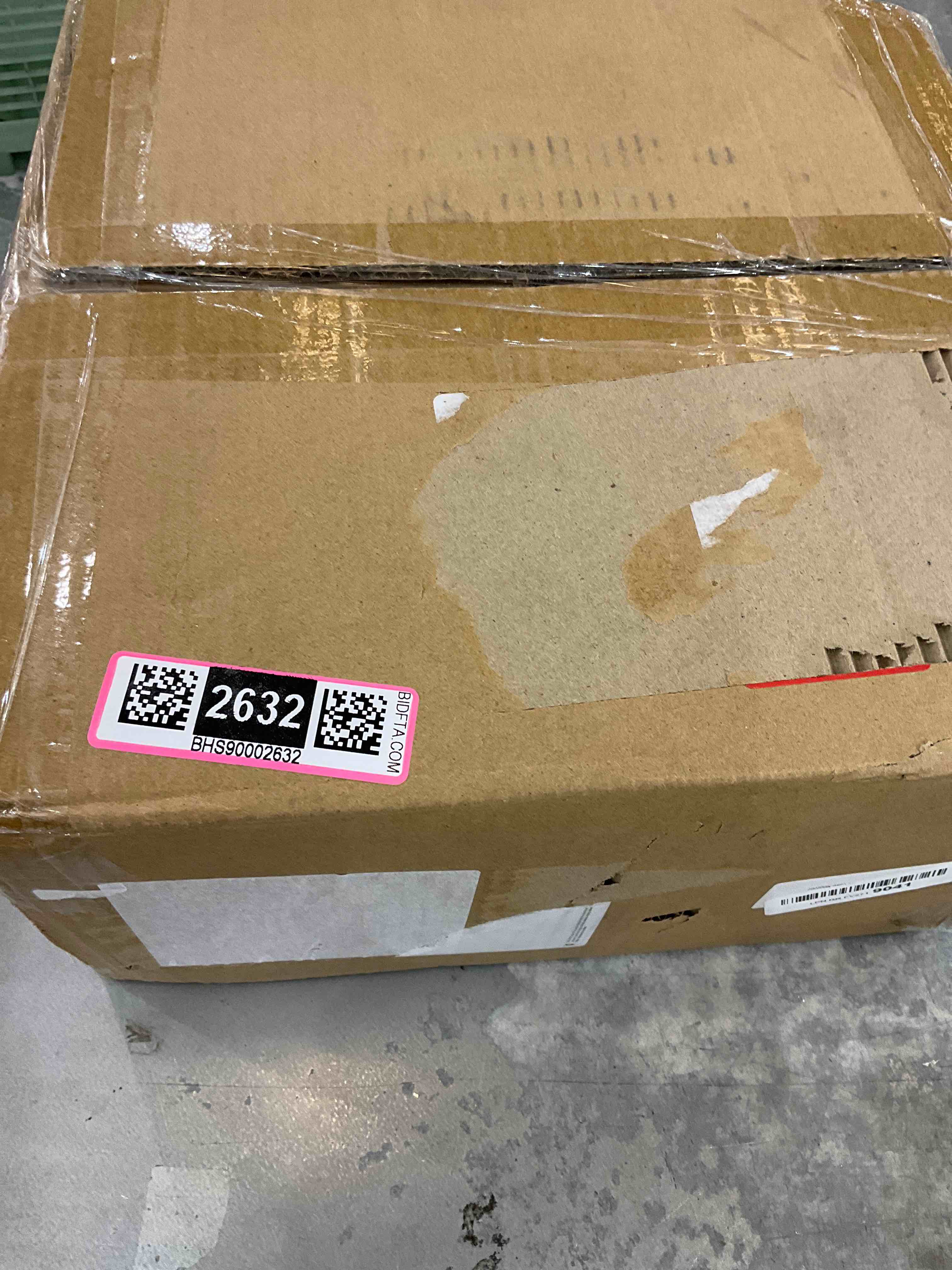 Cpintltr Foot Stool Natural Seagrass Hand Weave Poufs Round Ottoman for Couch Desk Soft Step Stool Padded Foot Rest with Non-Skid Pine Legs for Hallway Office Lounge Natural