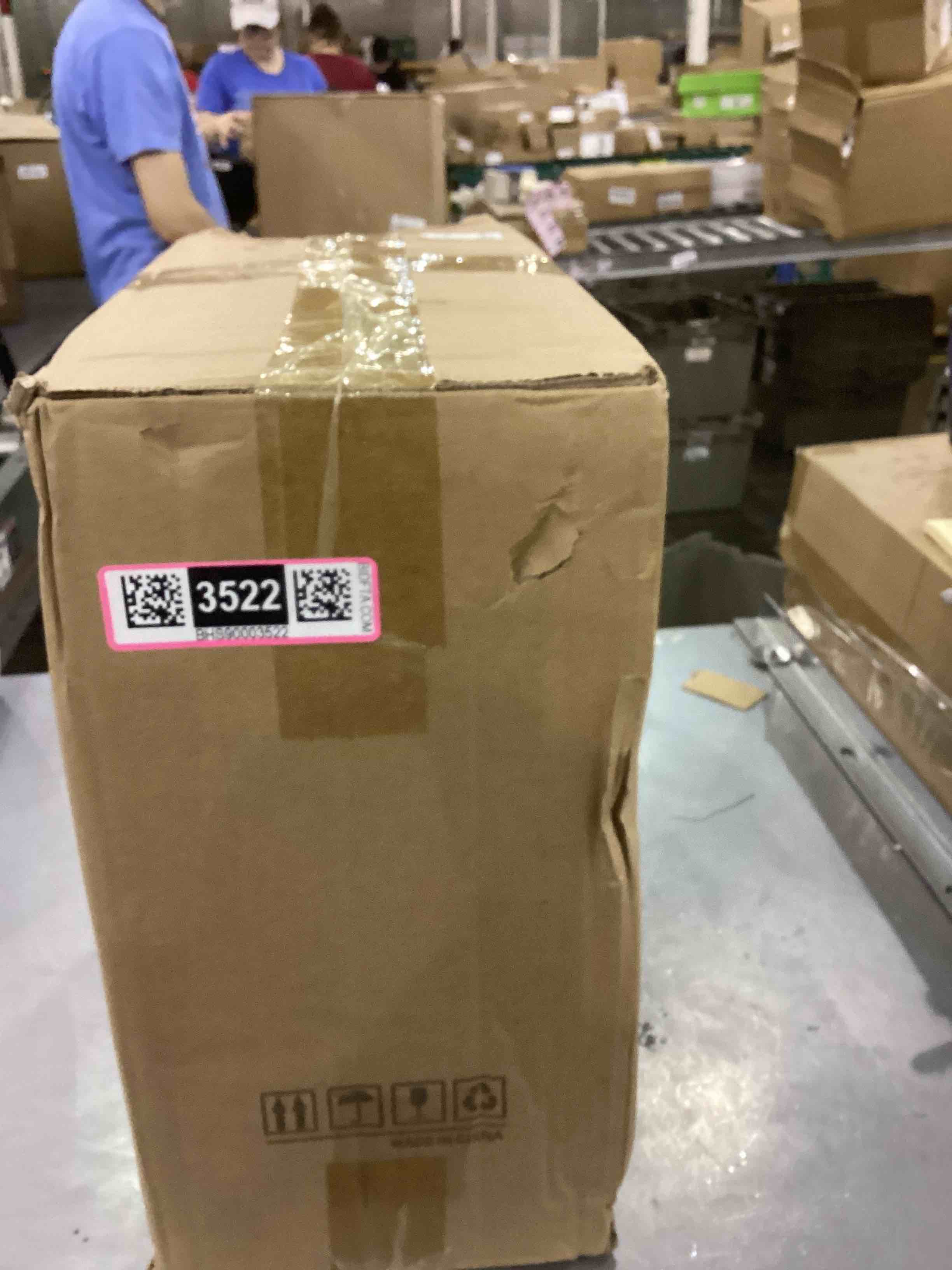 https://s3.amazonaws.com/lotting-images-prod/bidfta/BHS90003522_1692023590483.jpeg