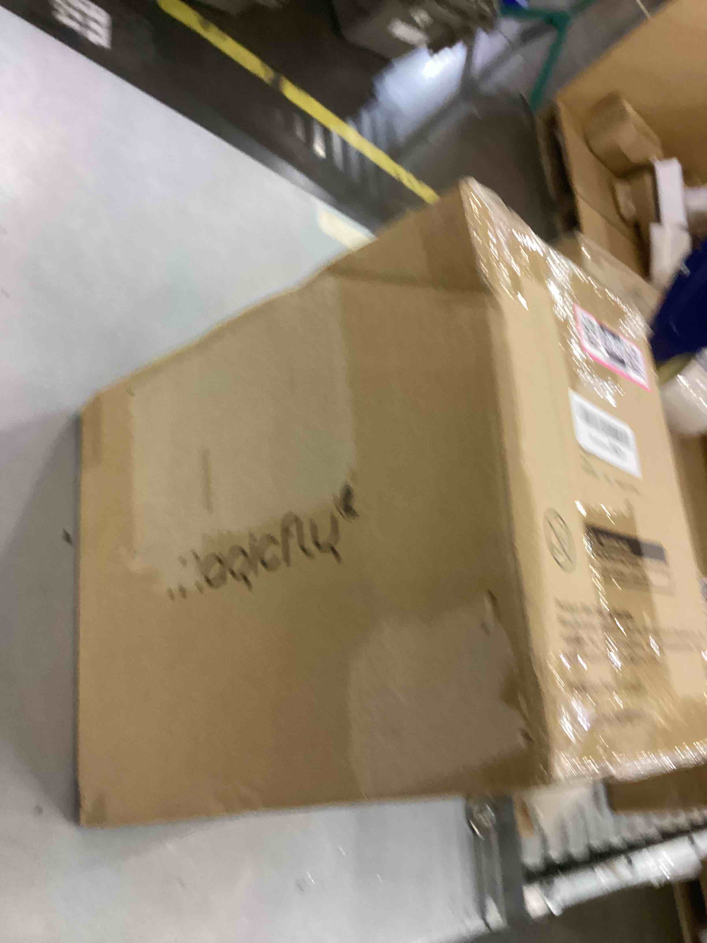 https://s3.amazonaws.com/lotting-images-prod/bidfta/BHS90003780_1691761032482.jpeg