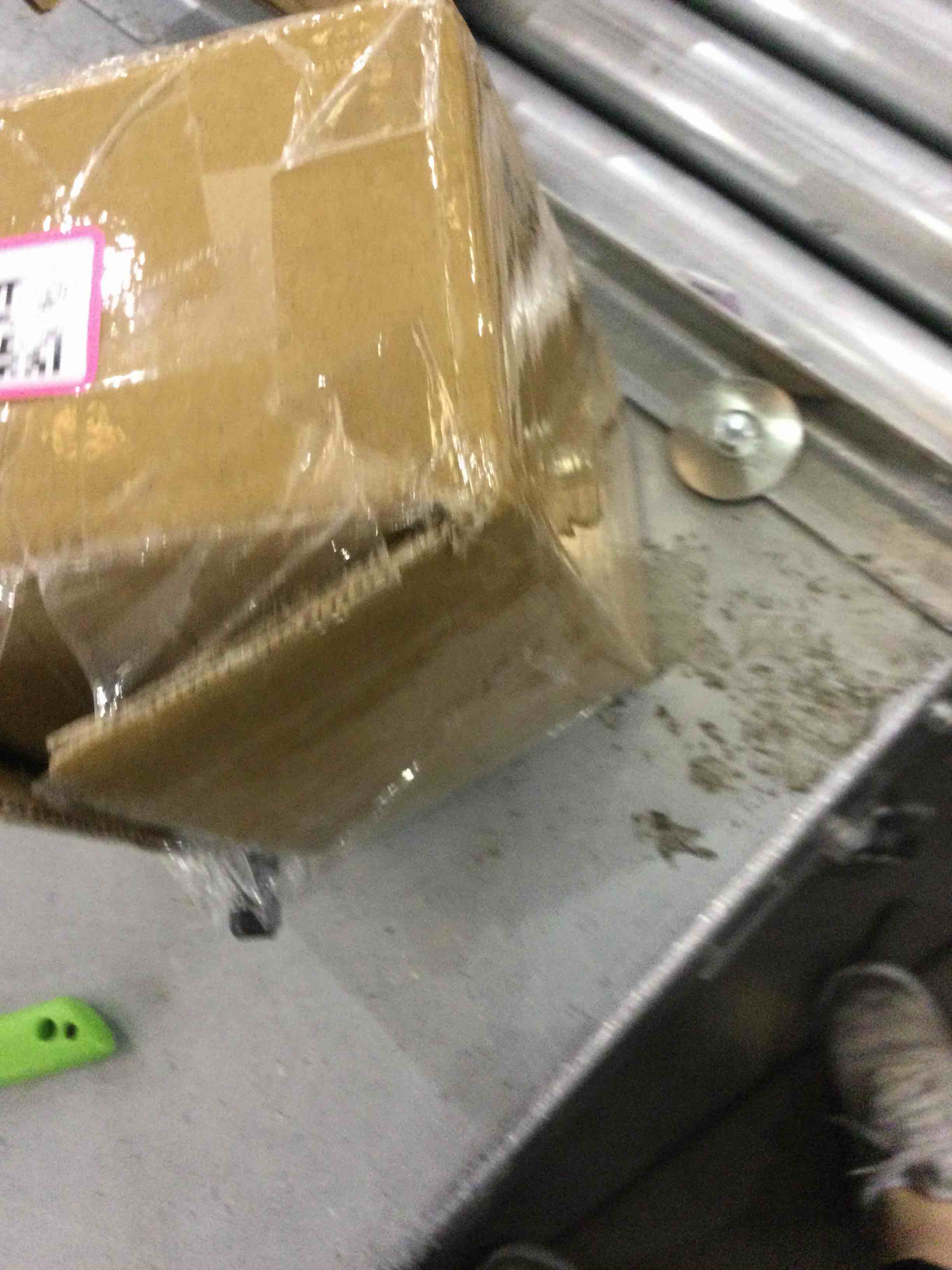 https://s3.amazonaws.com/lotting-images-prod/bidfta/BHS90003904_1691761334132.jpeg