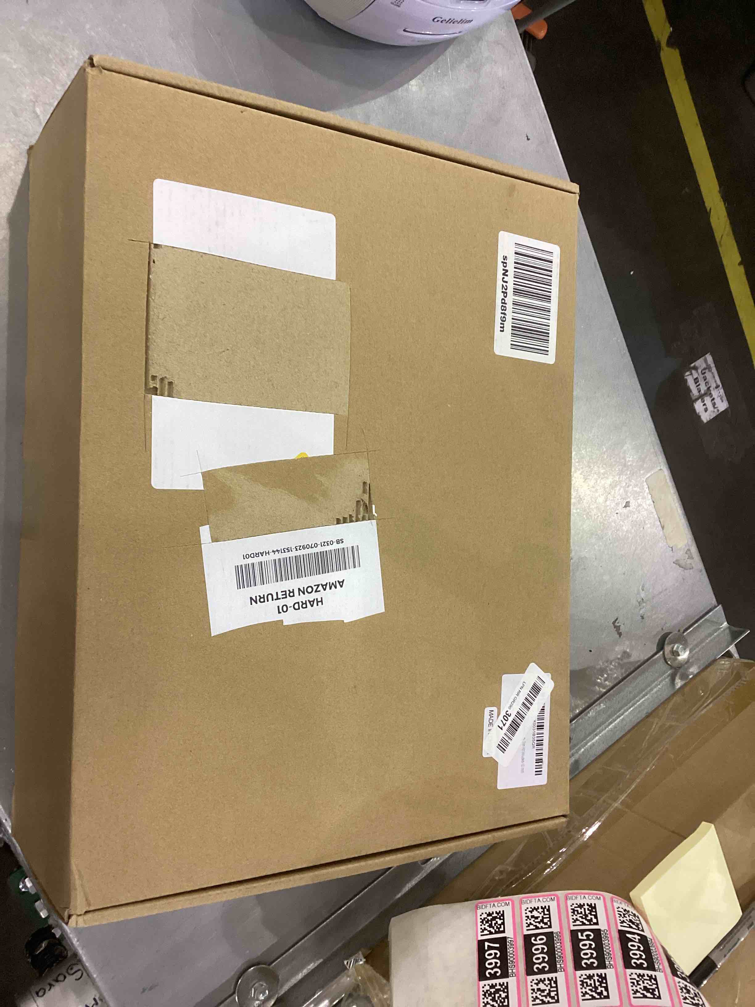 https://s3.amazonaws.com/lotting-images-prod/bidfta/BHS90003998_1691752254036.jpeg