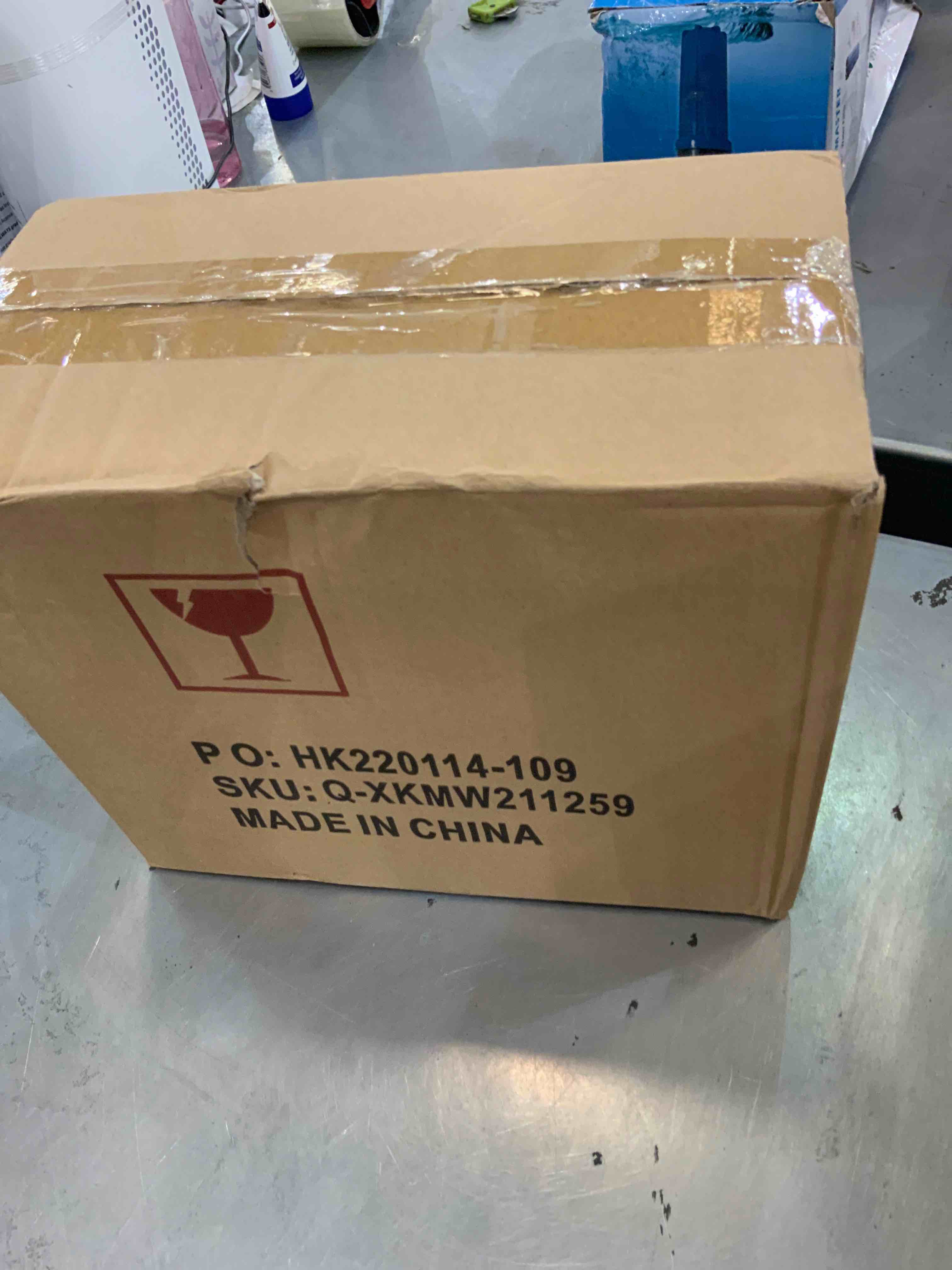 https://s3.amazonaws.com/lotting-images-prod/bidfta/BHS90004111_1692028392527.jpeg