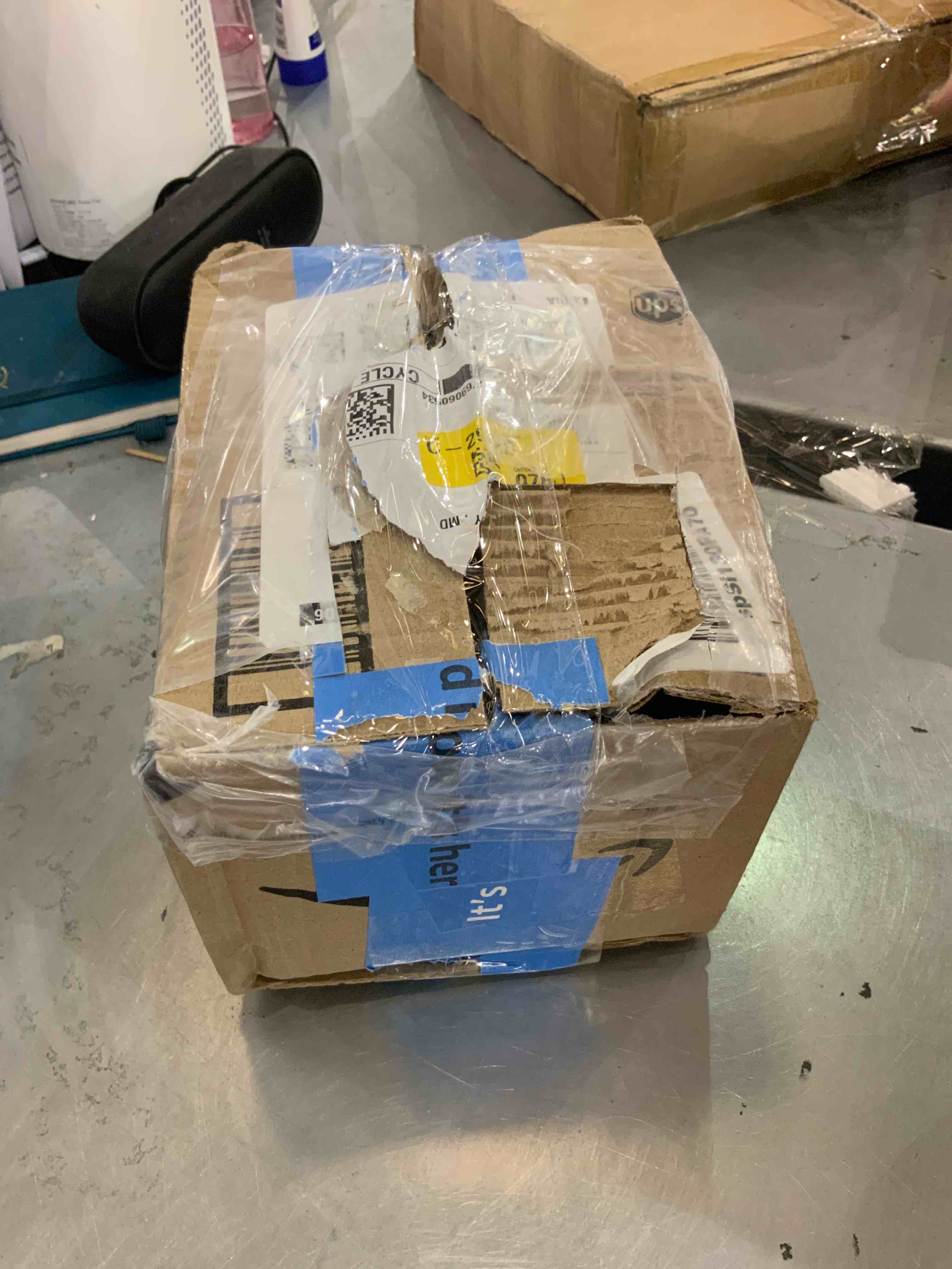 https://s3.amazonaws.com/lotting-images-prod/bidfta/BHS90004128_1692026231655.jpeg
