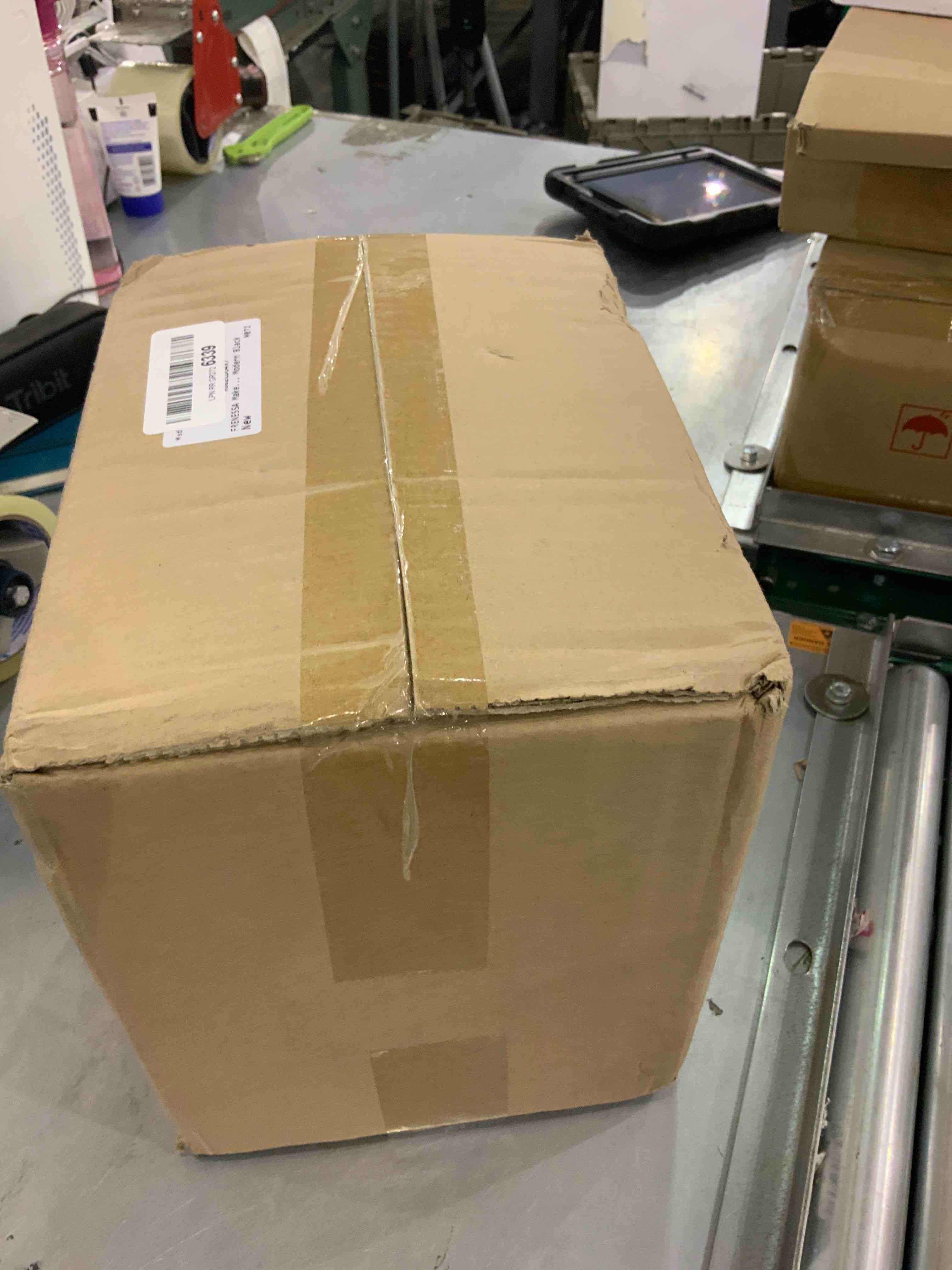 https://s3.amazonaws.com/lotting-images-prod/bidfta/BHS90004238_1692013296447.jpeg