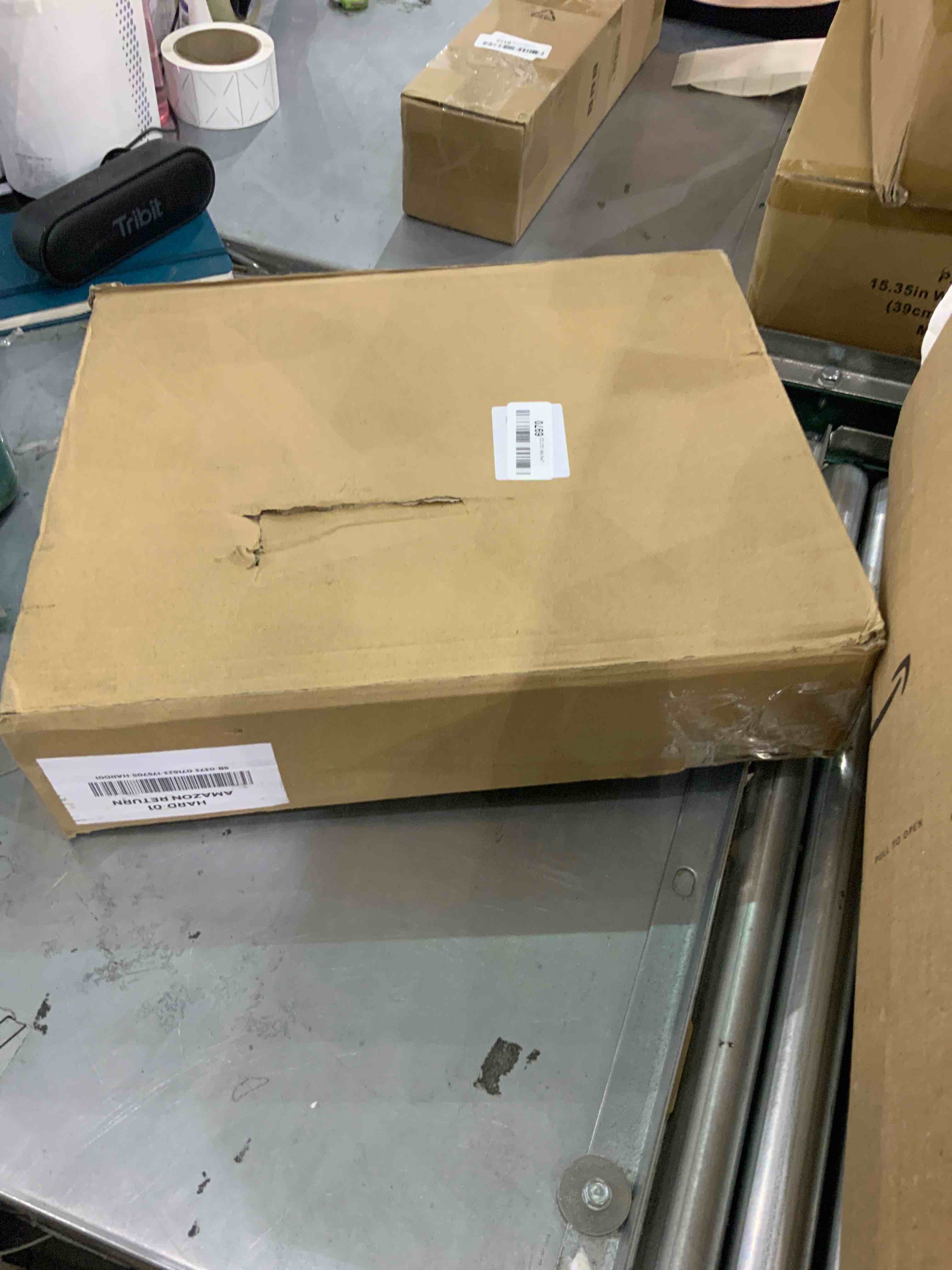https://s3.amazonaws.com/lotting-images-prod/bidfta/BHS90004256_1692012138328.jpeg