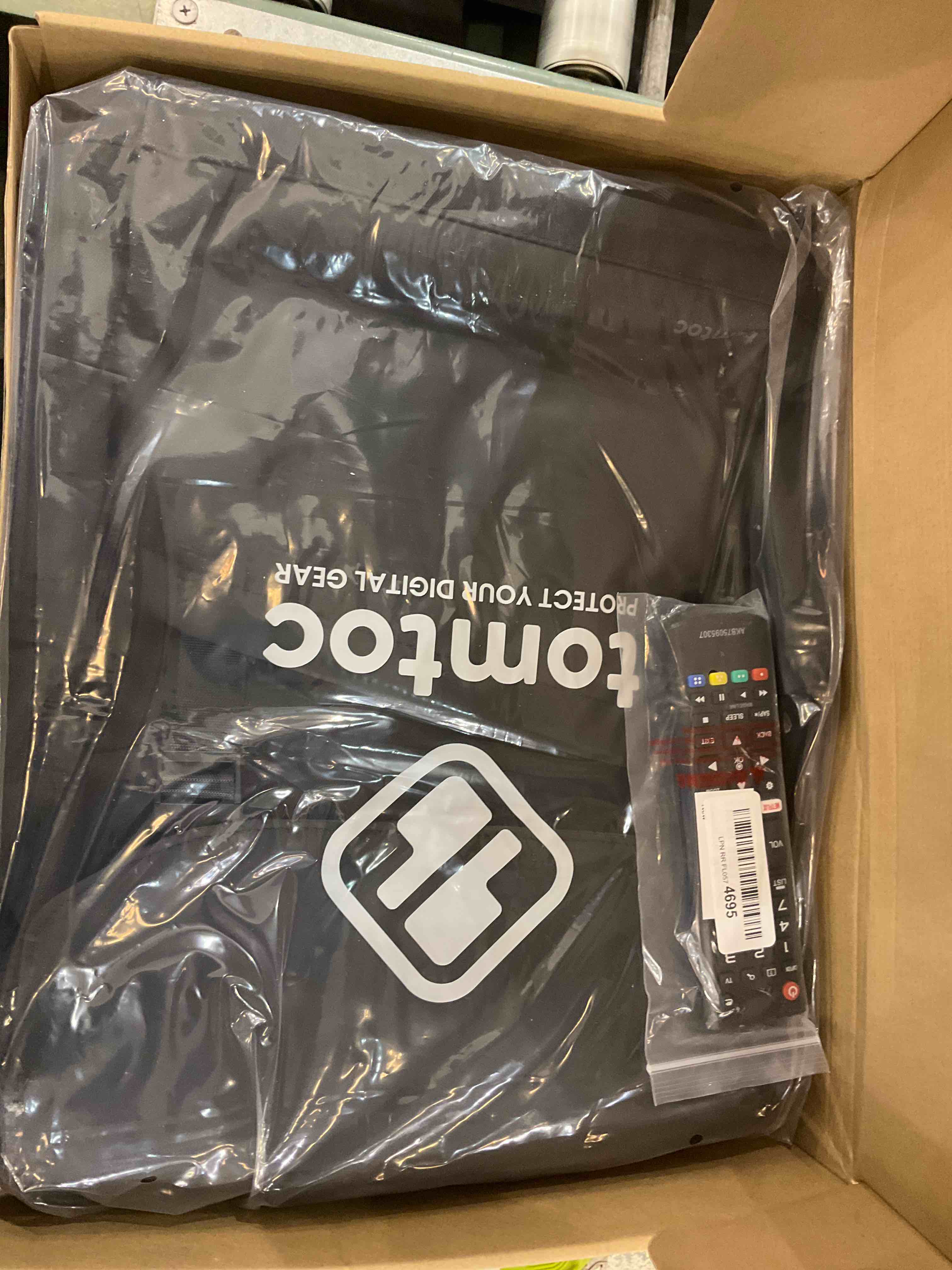 https://s3.amazonaws.com/lotting-images-prod/bidfta/BHS90004506_1692108258404.jpeg