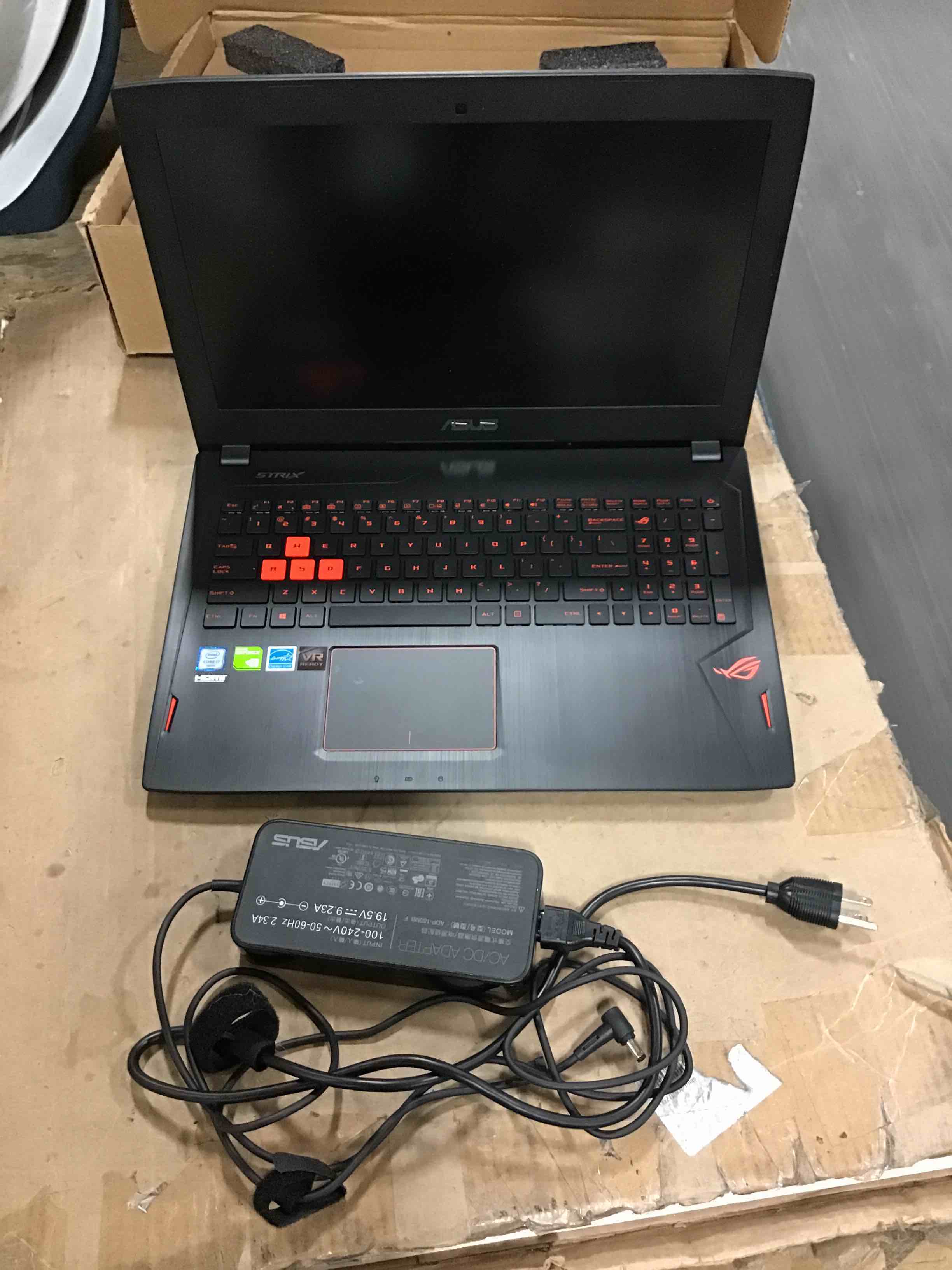 https://s3.amazonaws.com/lotting-images-prod/bidfta/BLU0189749_1566916152810.jpeg