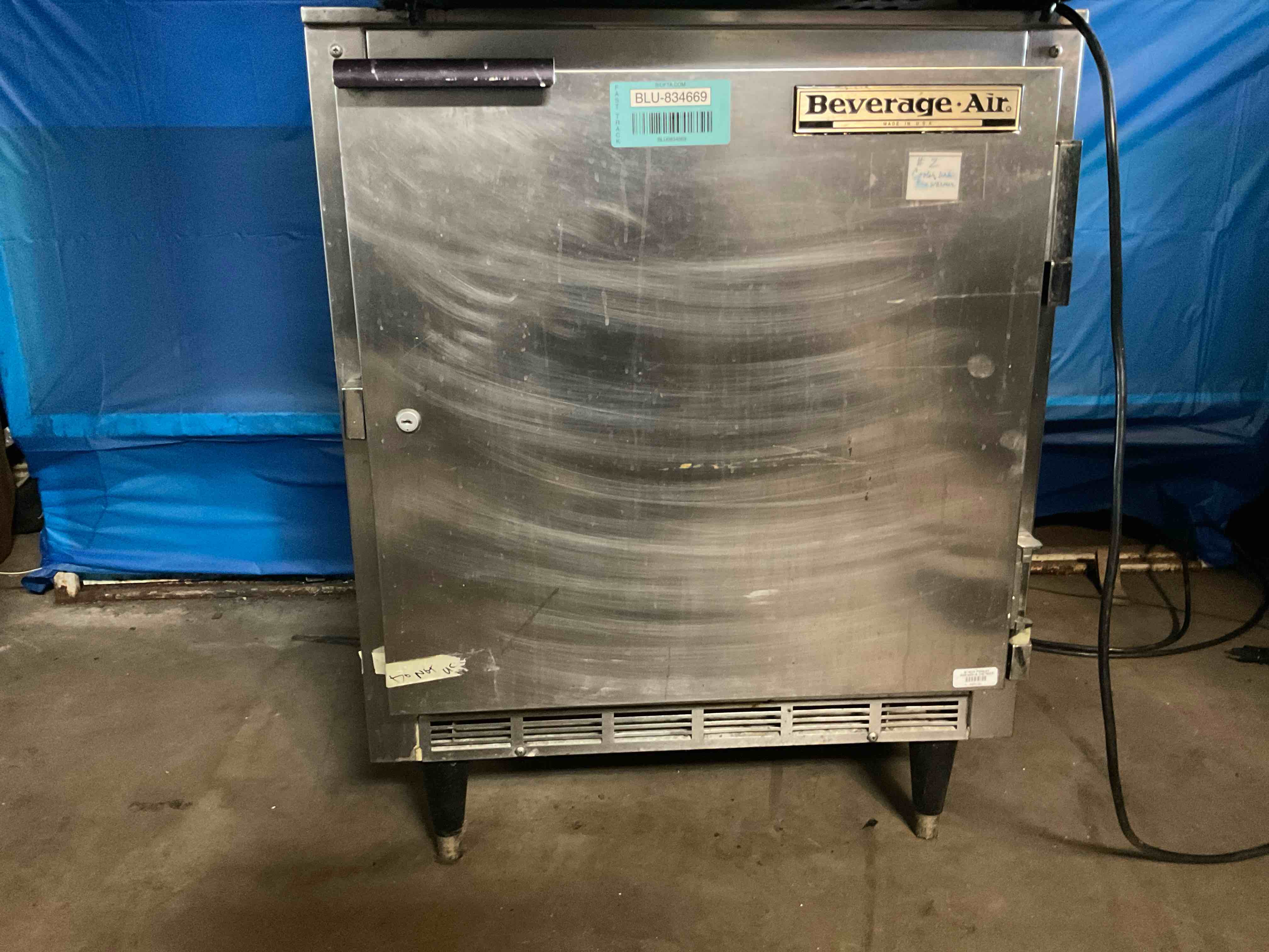BEVERAGE AIR 27 INCH UNDER COUNTER COOLER
