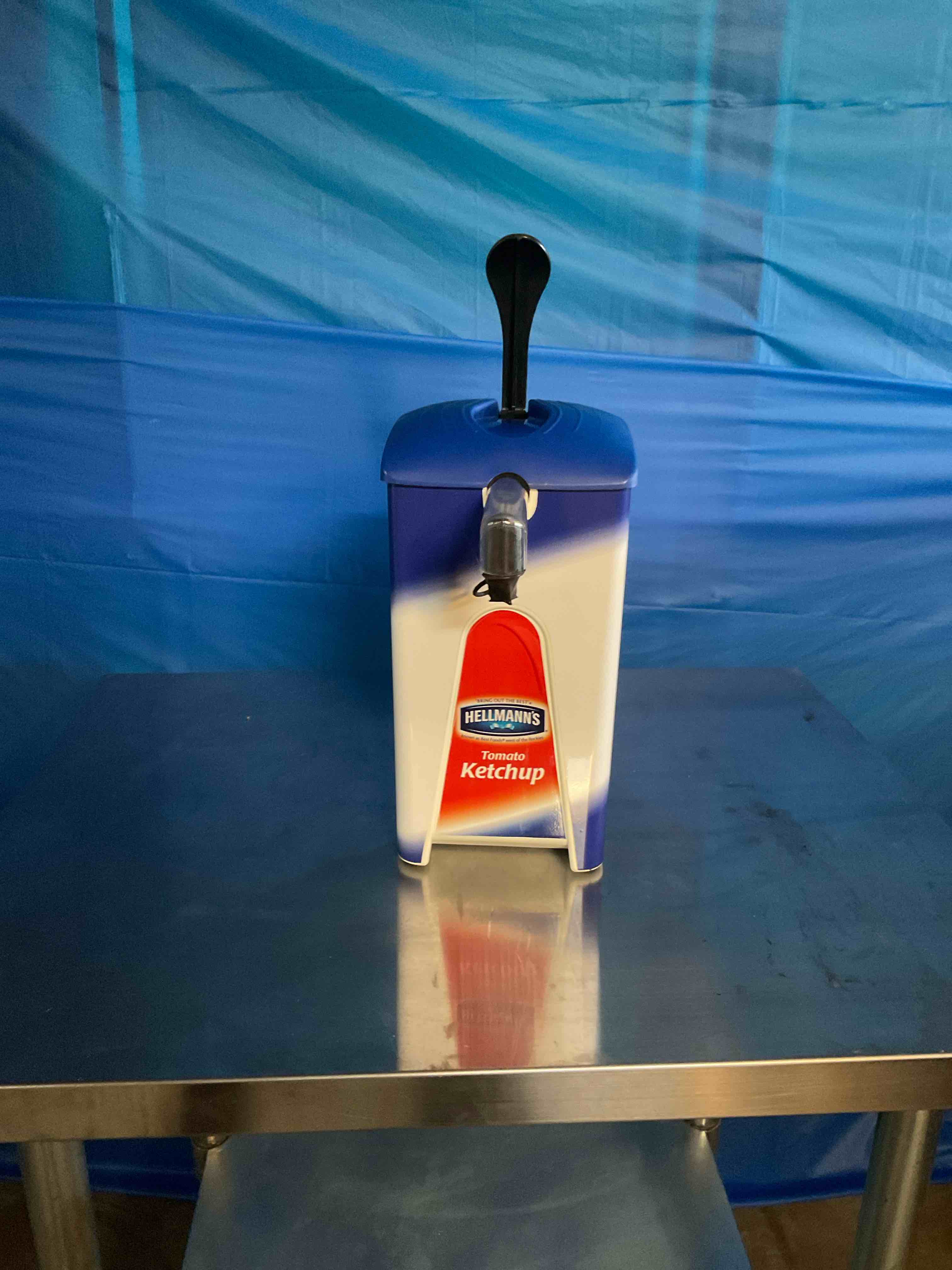 NEW HELLMANNS KETCHUP PUMP