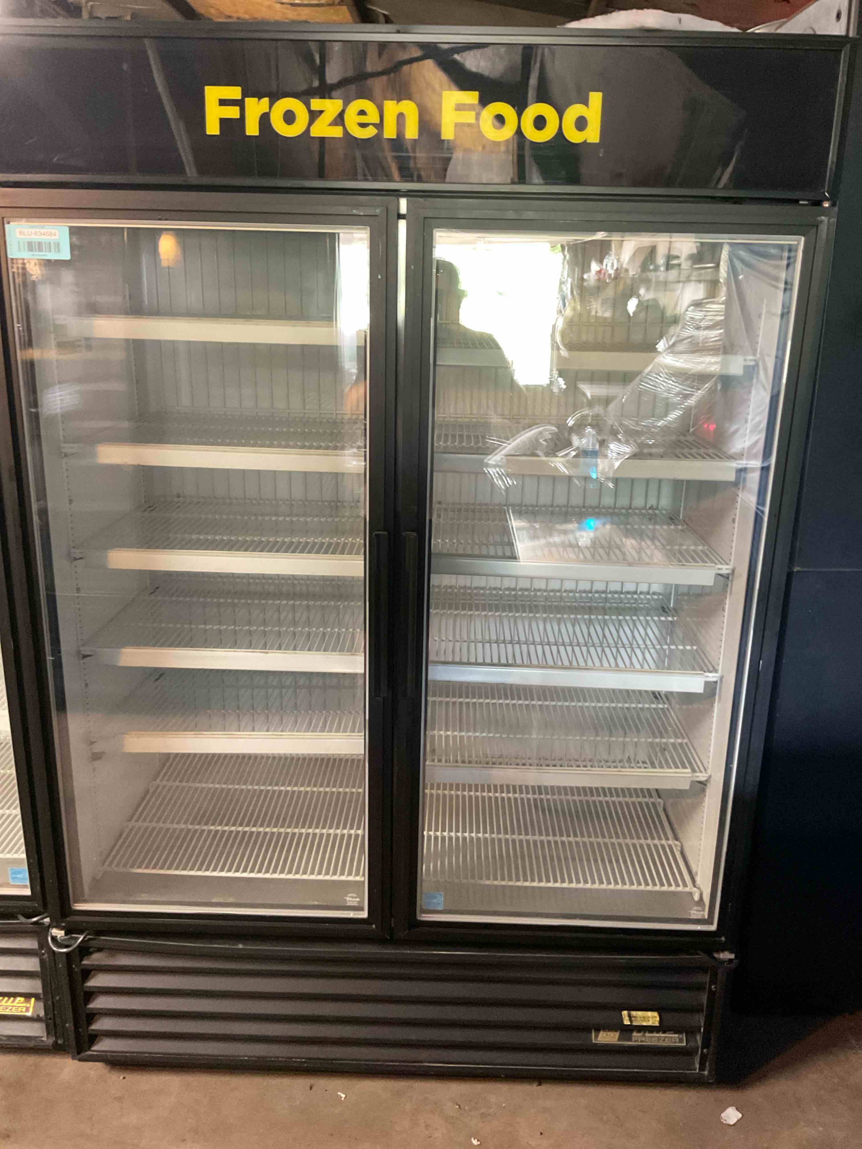 TRUE 2-GLASS DOOR FREEZER MERCHANDISER