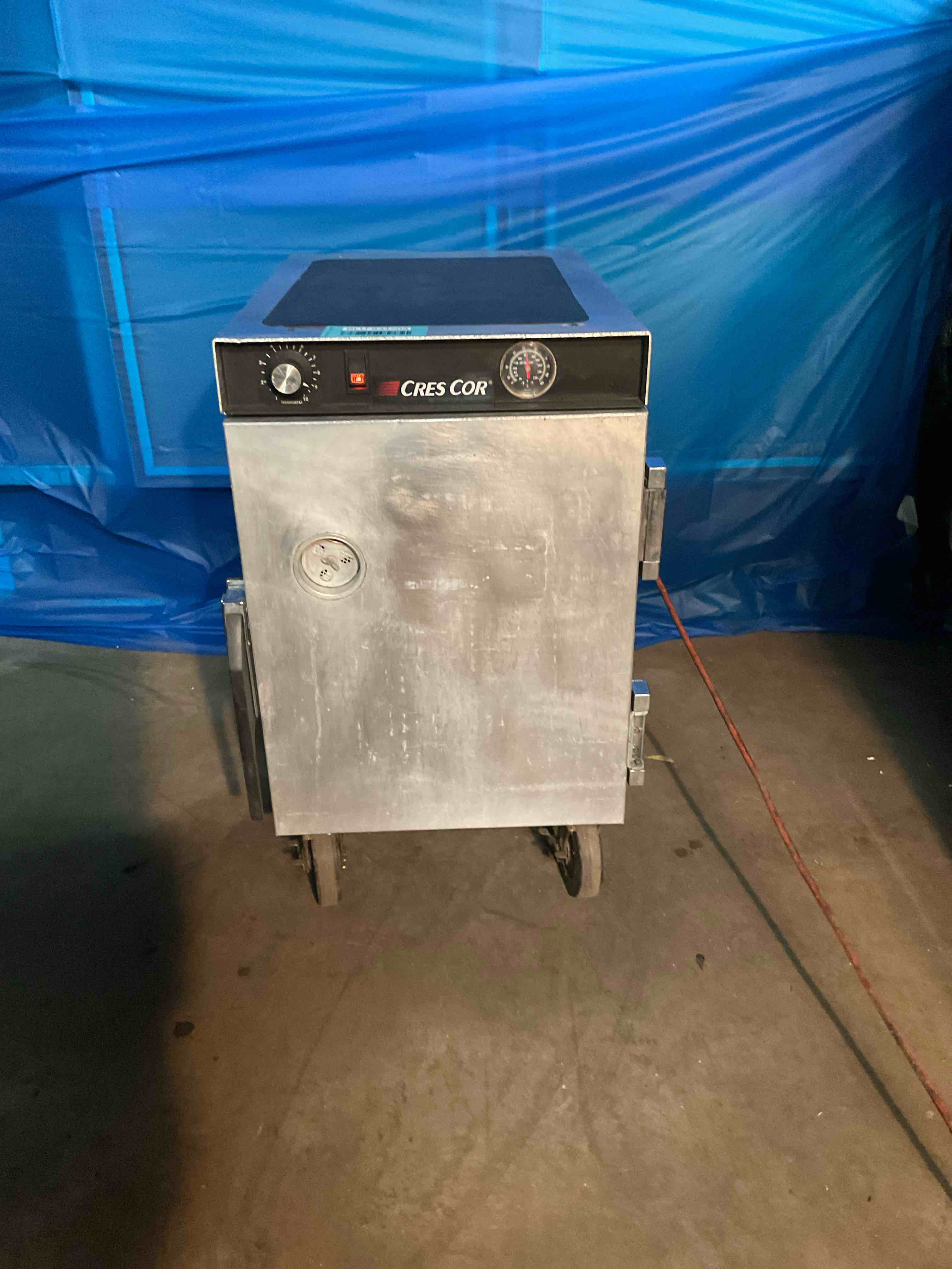 CRESCOR HEATED HOLDING CABINET ON WHEELS 120 volts
