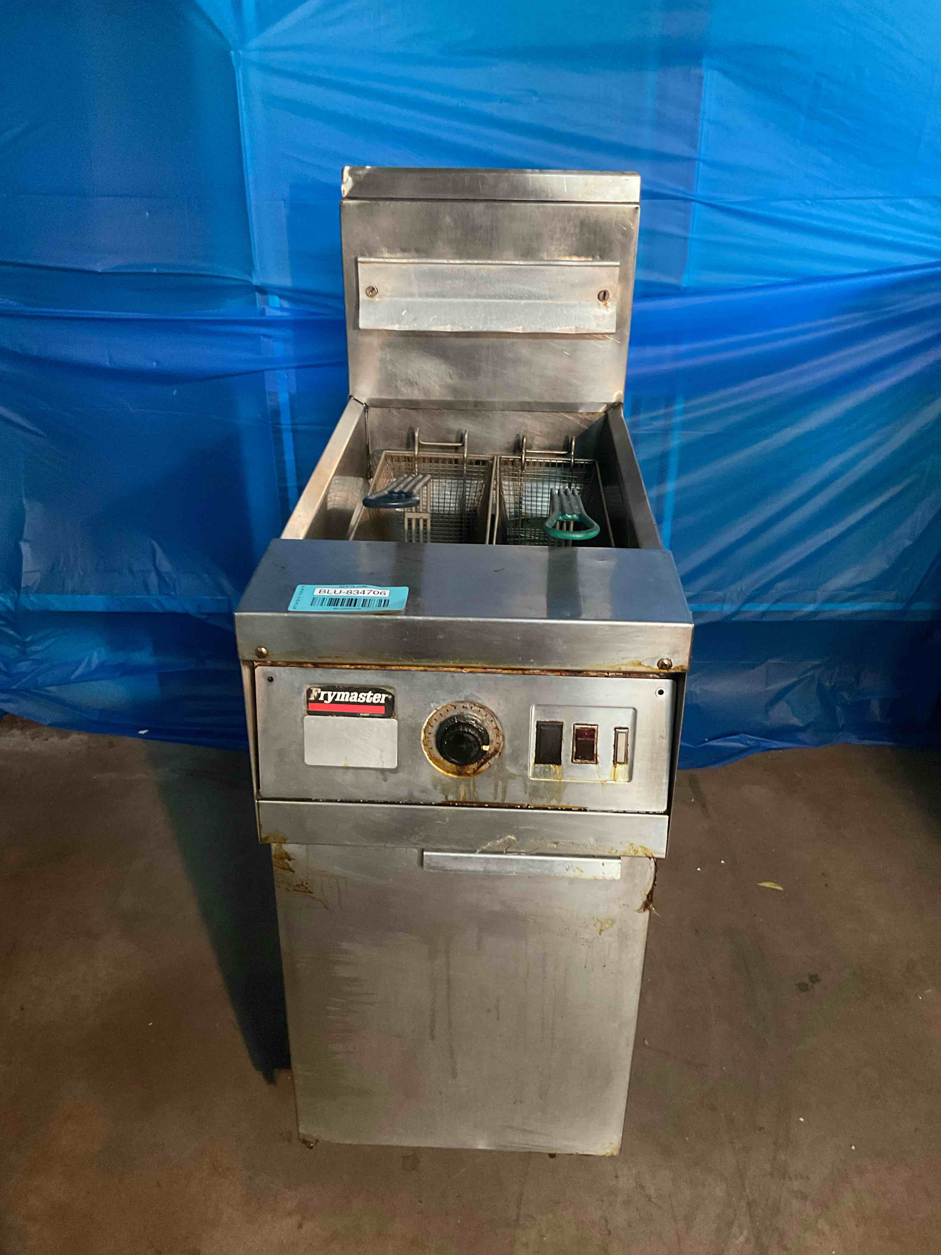 FRYMASTER FRYER ON NATURAL GAS 