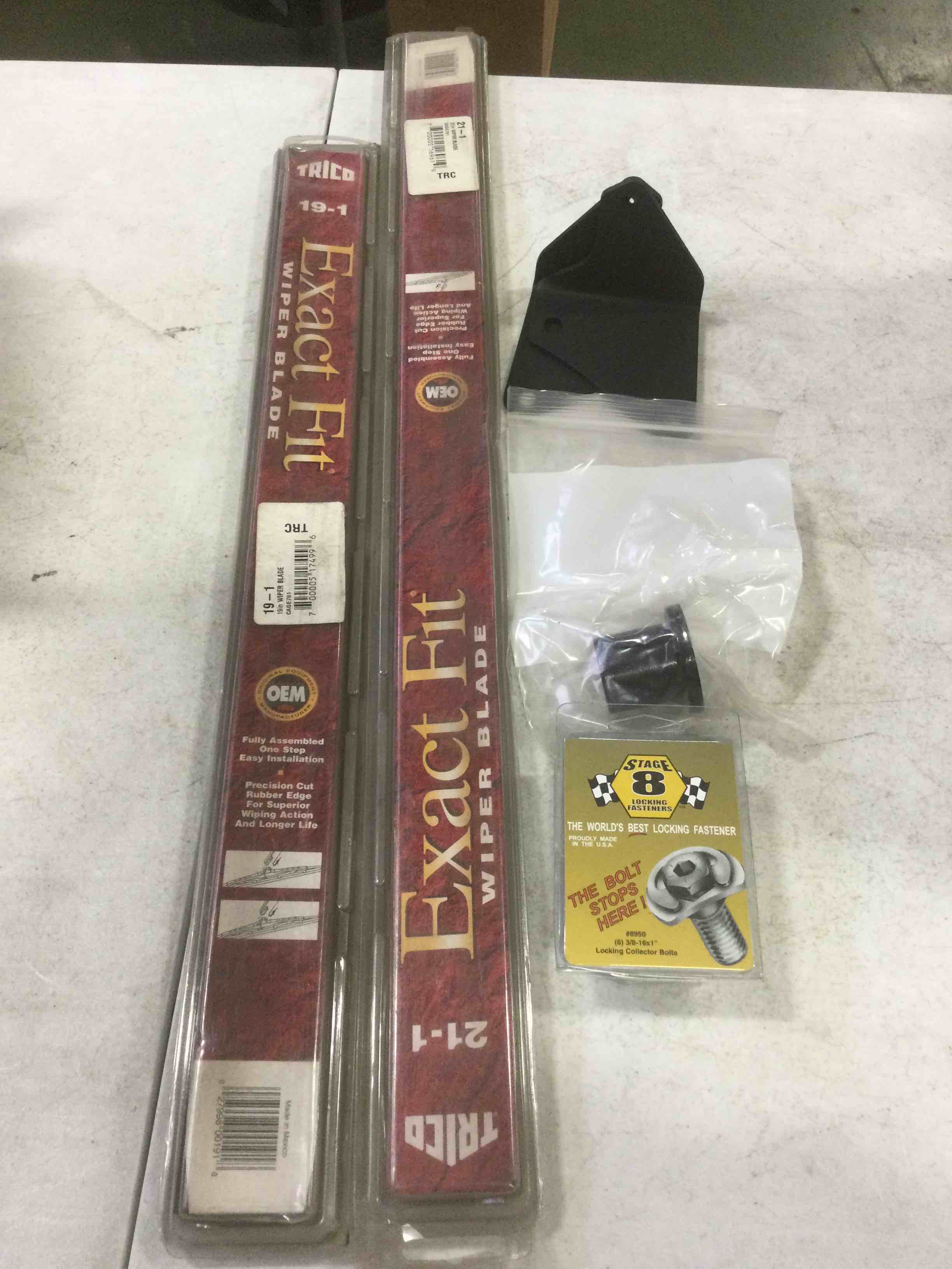https://s3.amazonaws.com/lotting-images-prod/bidfta/BLU0893116_1609879941467.jpeg