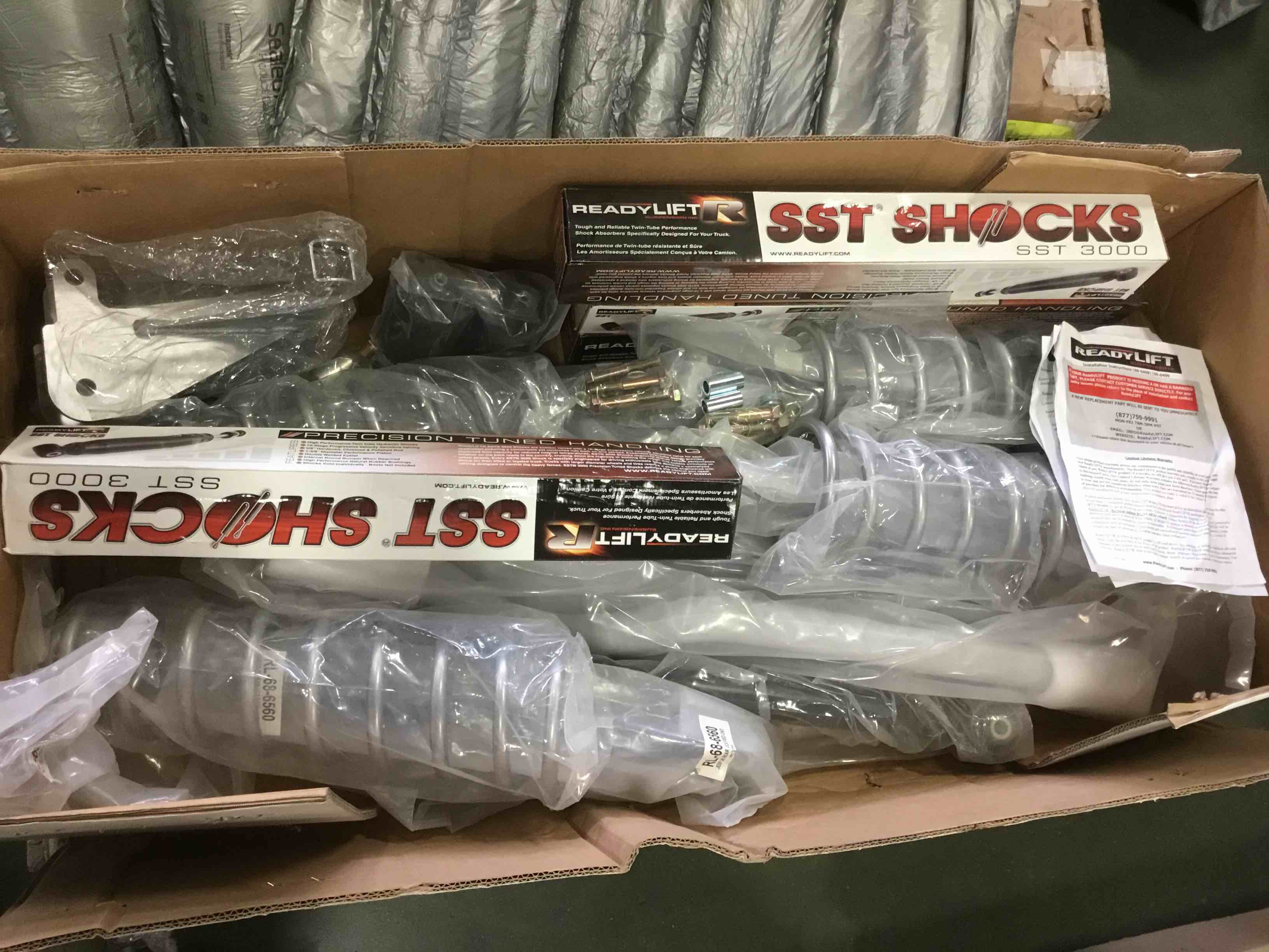 https://s3.amazonaws.com/lotting-images-prod/bidfta/BLU0914327_1609270834610.jpeg
