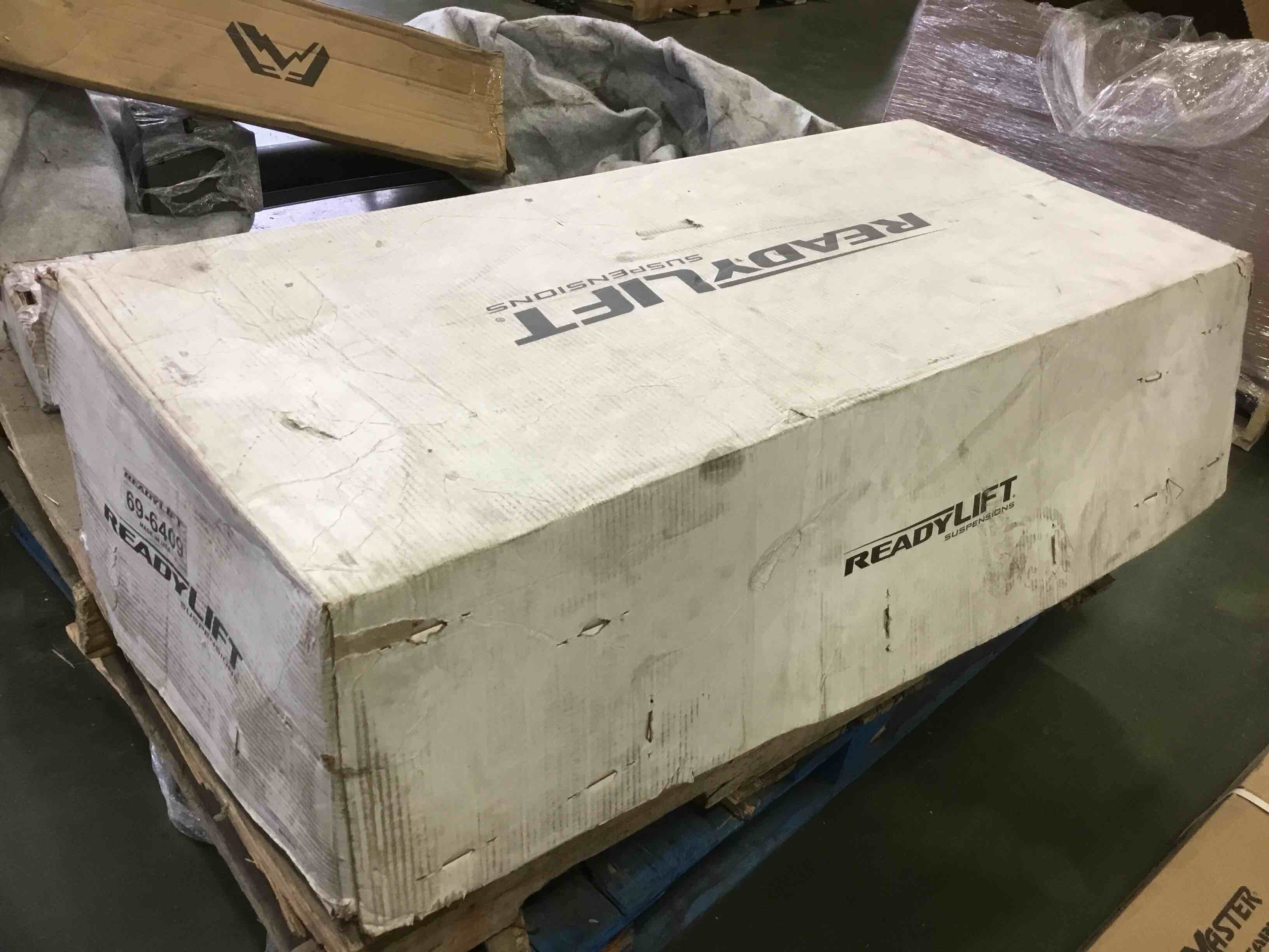 https://s3.amazonaws.com/lotting-images-prod/bidfta/BLU0914327_1609270863056.jpeg