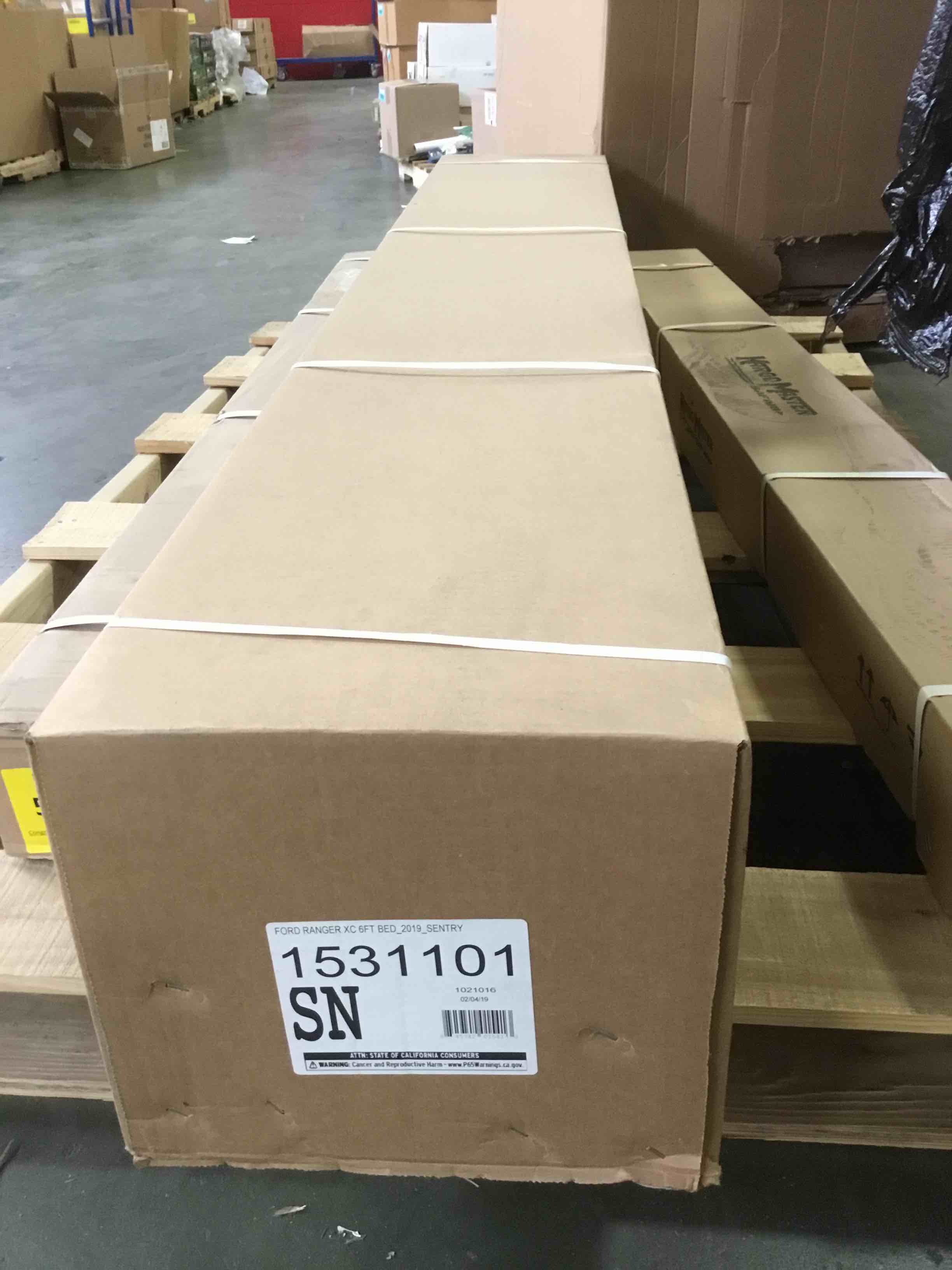 https://s3.amazonaws.com/lotting-images-prod/bidfta/BLU0914339_1609274777544.jpeg