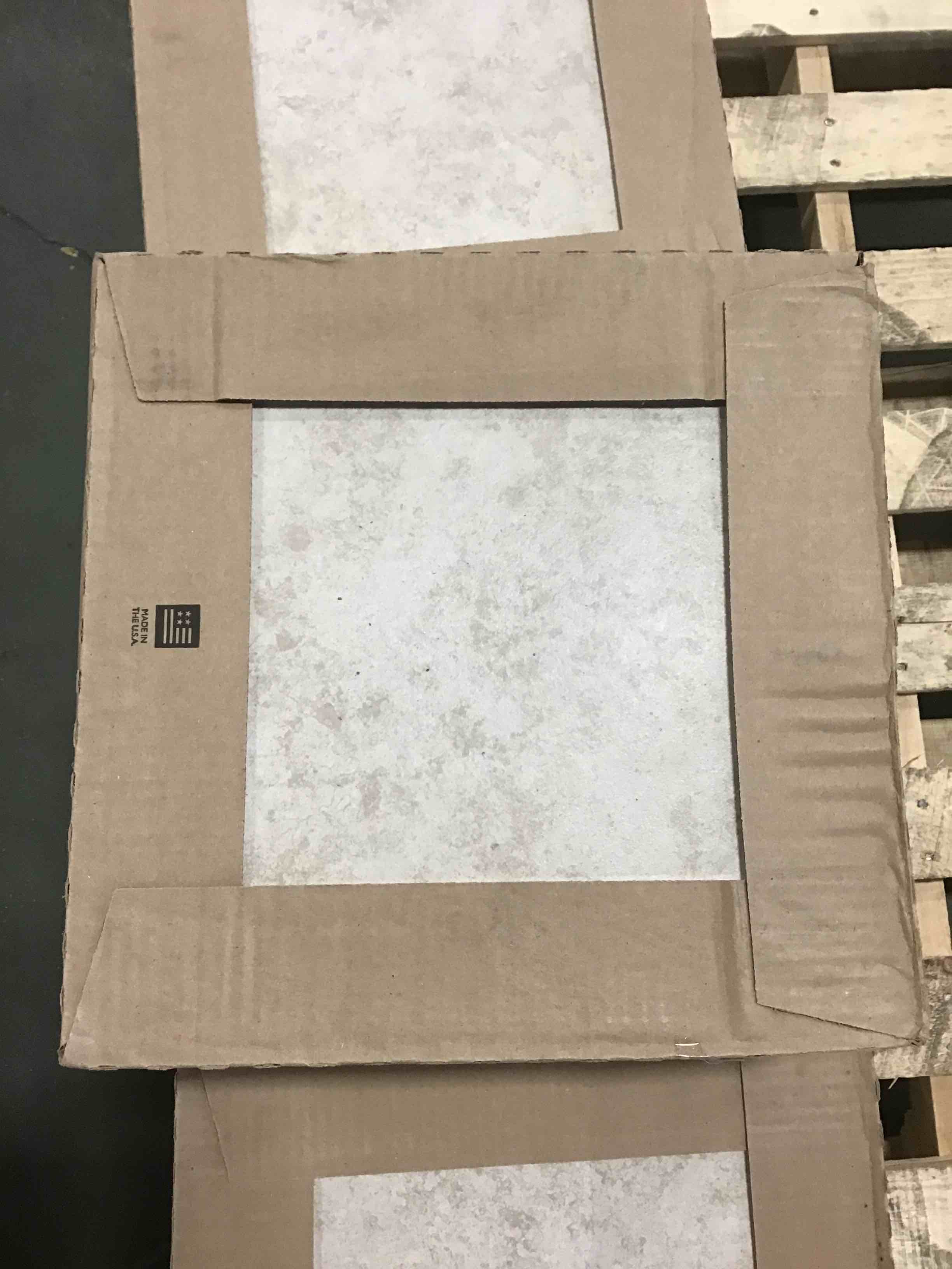 https://s3.amazonaws.com/lotting-images-prod/bidfta/BLU0914611_1609250479776.jpeg