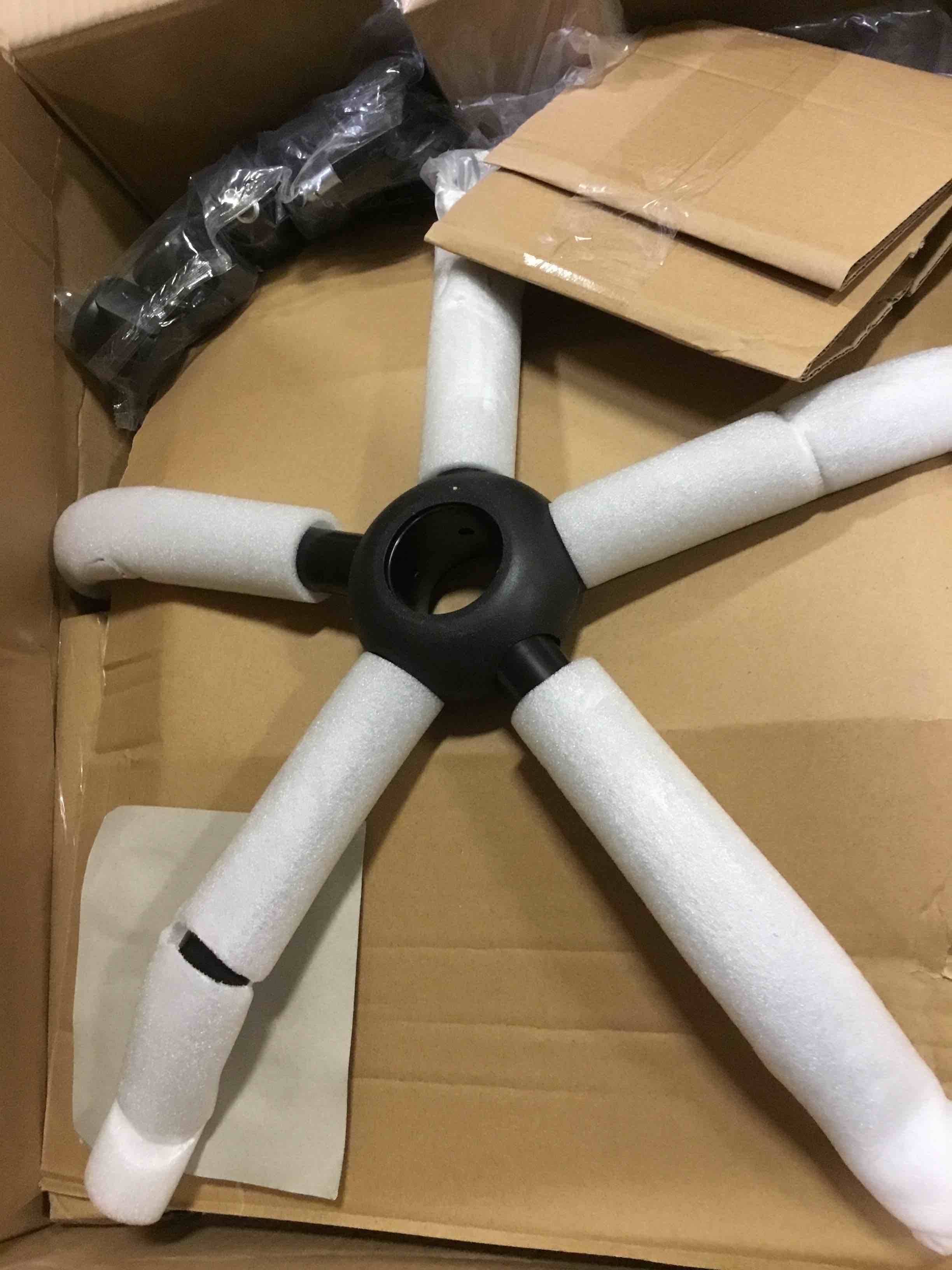 https://s3.amazonaws.com/lotting-images-prod/bidfta/BLU1152184_1619033557253.jpeg