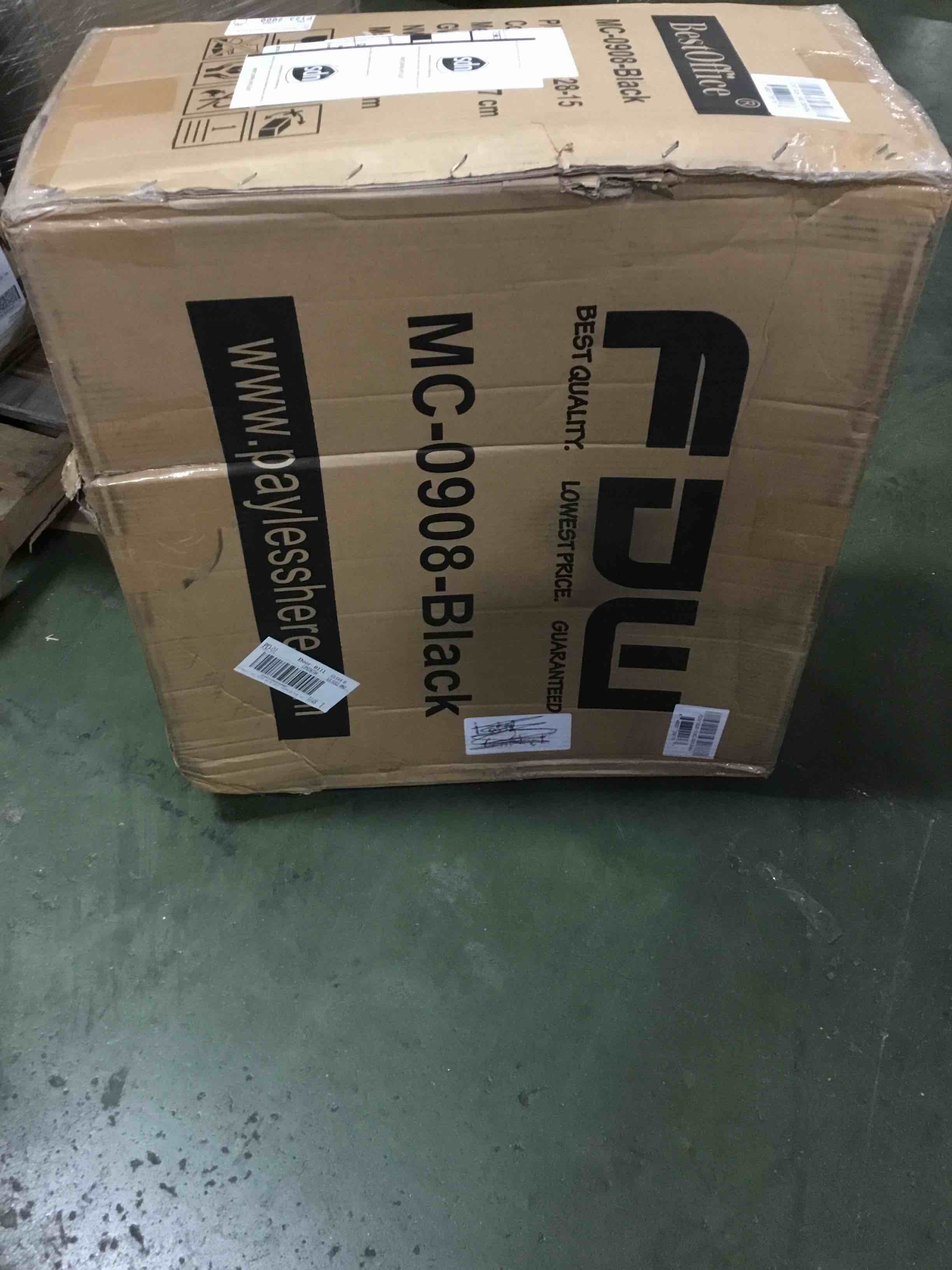 https://s3.amazonaws.com/lotting-images-prod/bidfta/BLU1152195_1619095068290.jpeg