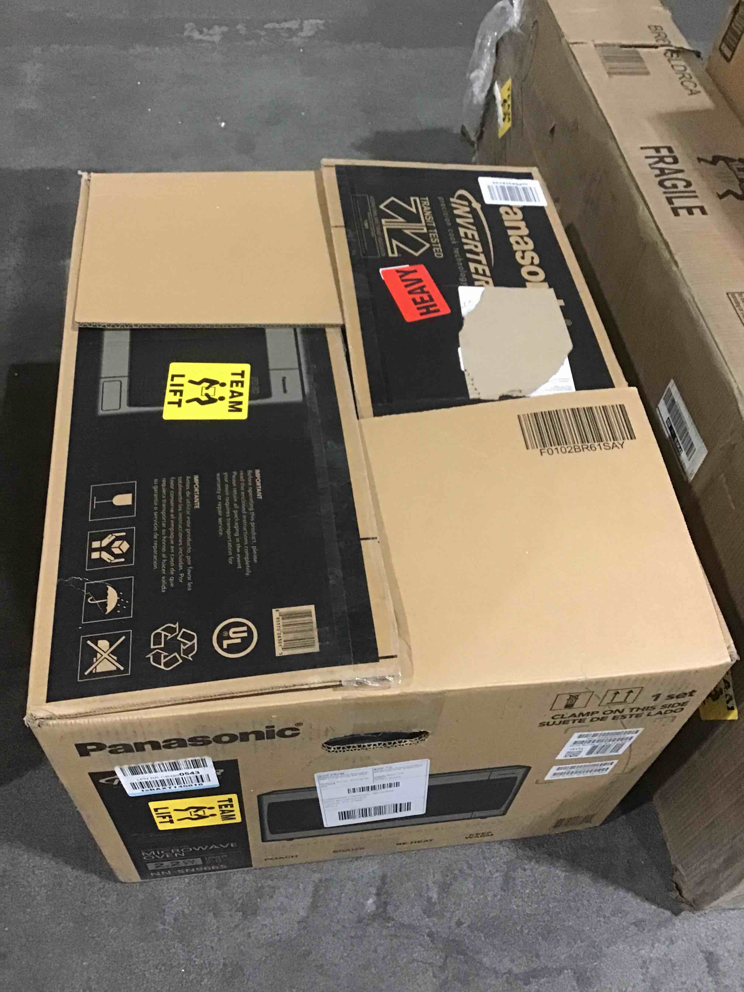 https://s3.amazonaws.com/lotting-images-prod/bidfta/BLU1517330_1640788130286.jpeg