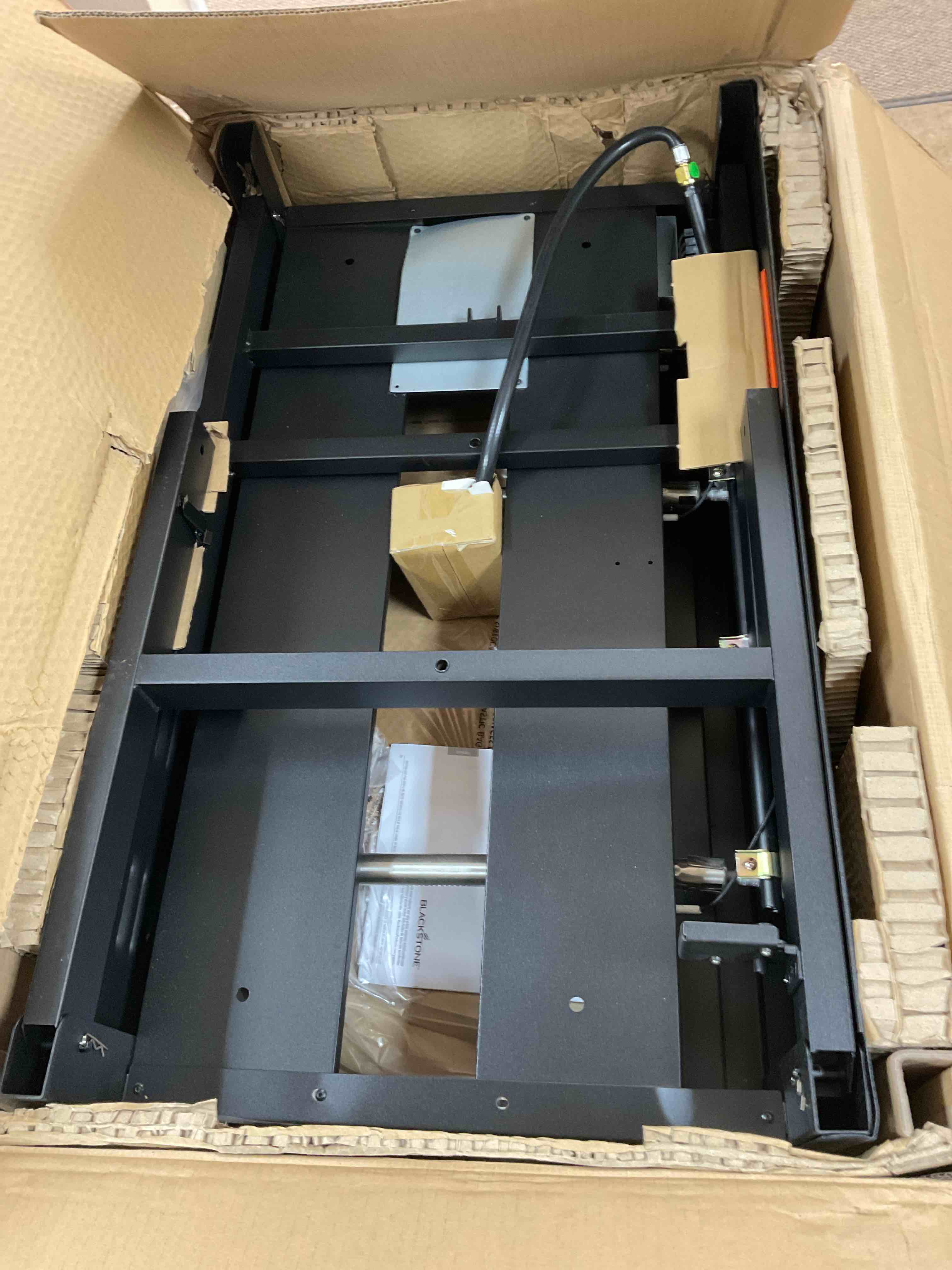 https://s3.amazonaws.com/lotting-images-prod/bidfta/BLU1567858_1693060434870.jpeg